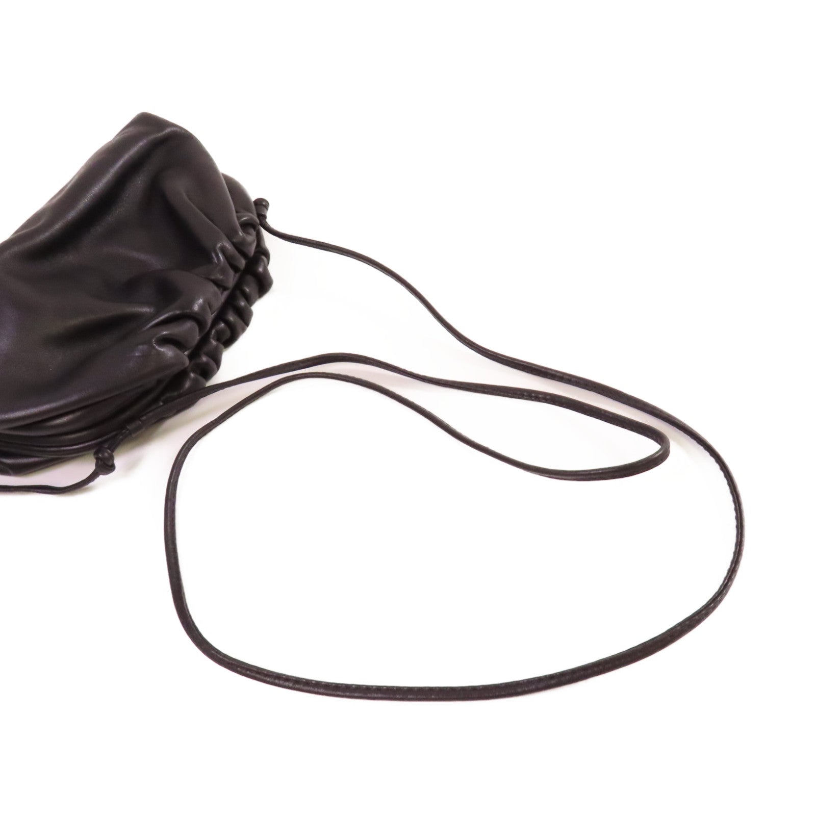 BOTTEGA VENETA 【激減優惠】牛皮皮革Mini Pouch Shoulder Bag肩背袋黑色