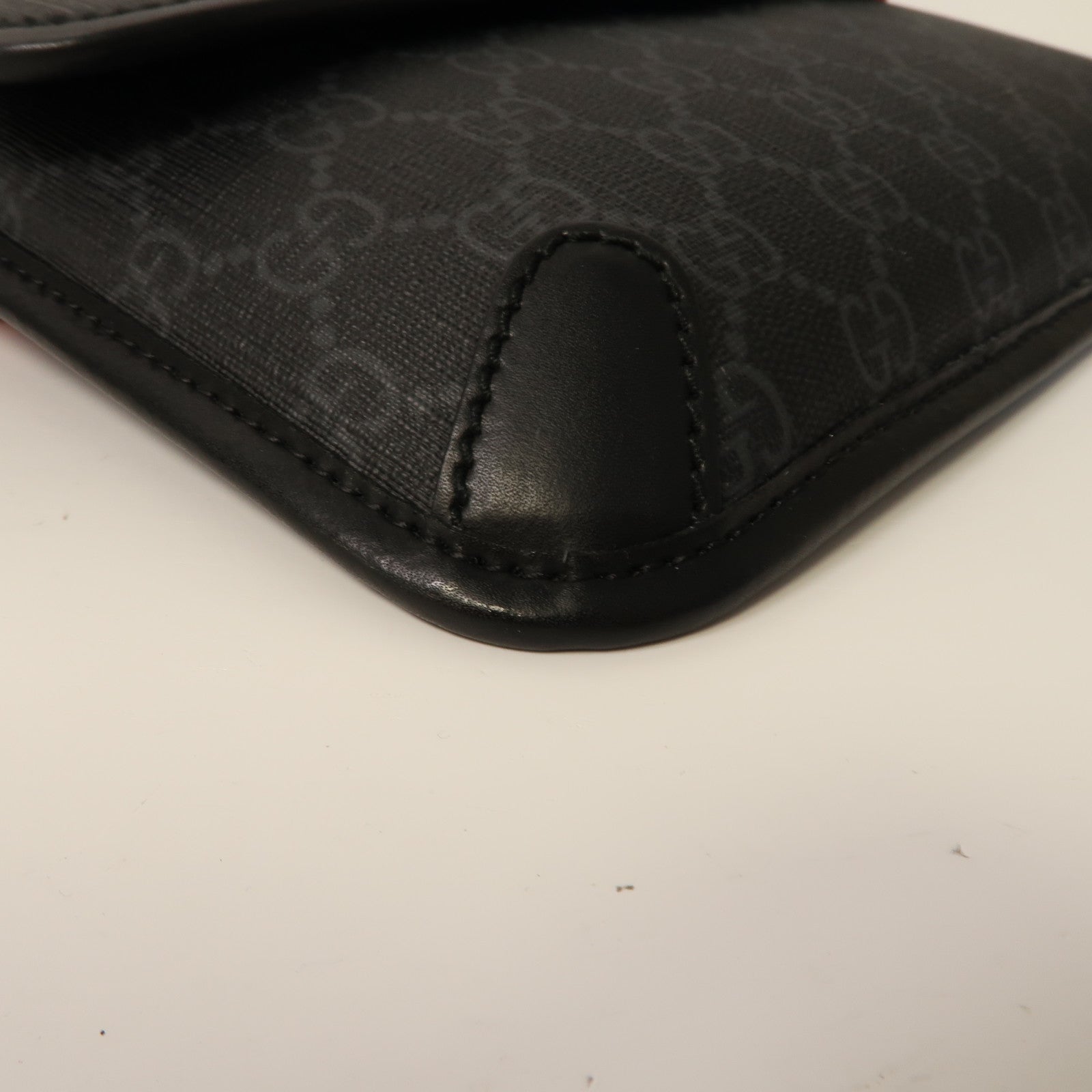 GUCCI 塗層帆布Shoulder Bag銀扣肩背袋黑色