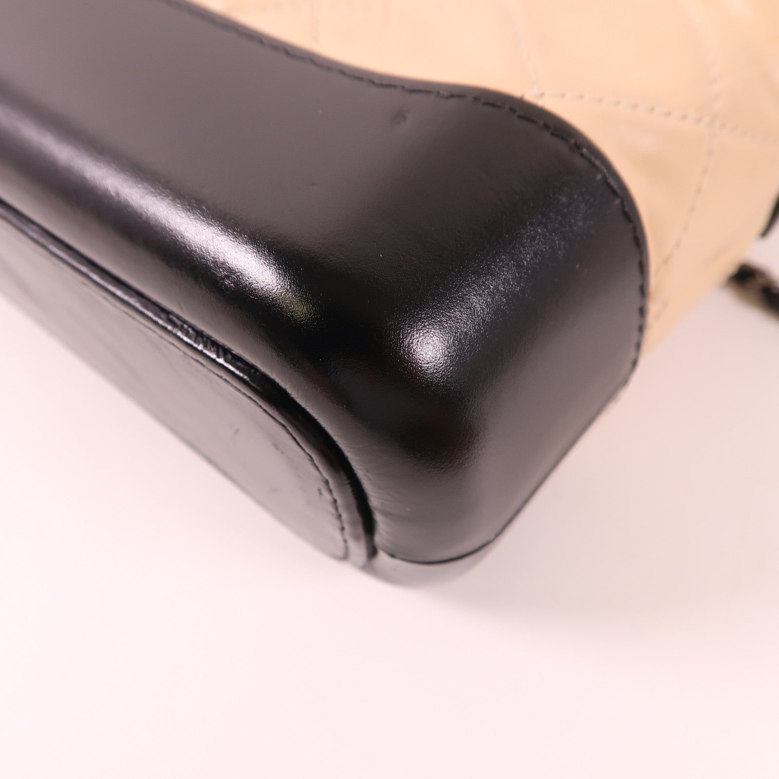 CHANEL 牛皮皮革Gabrielle Small鏈帶肩背袋