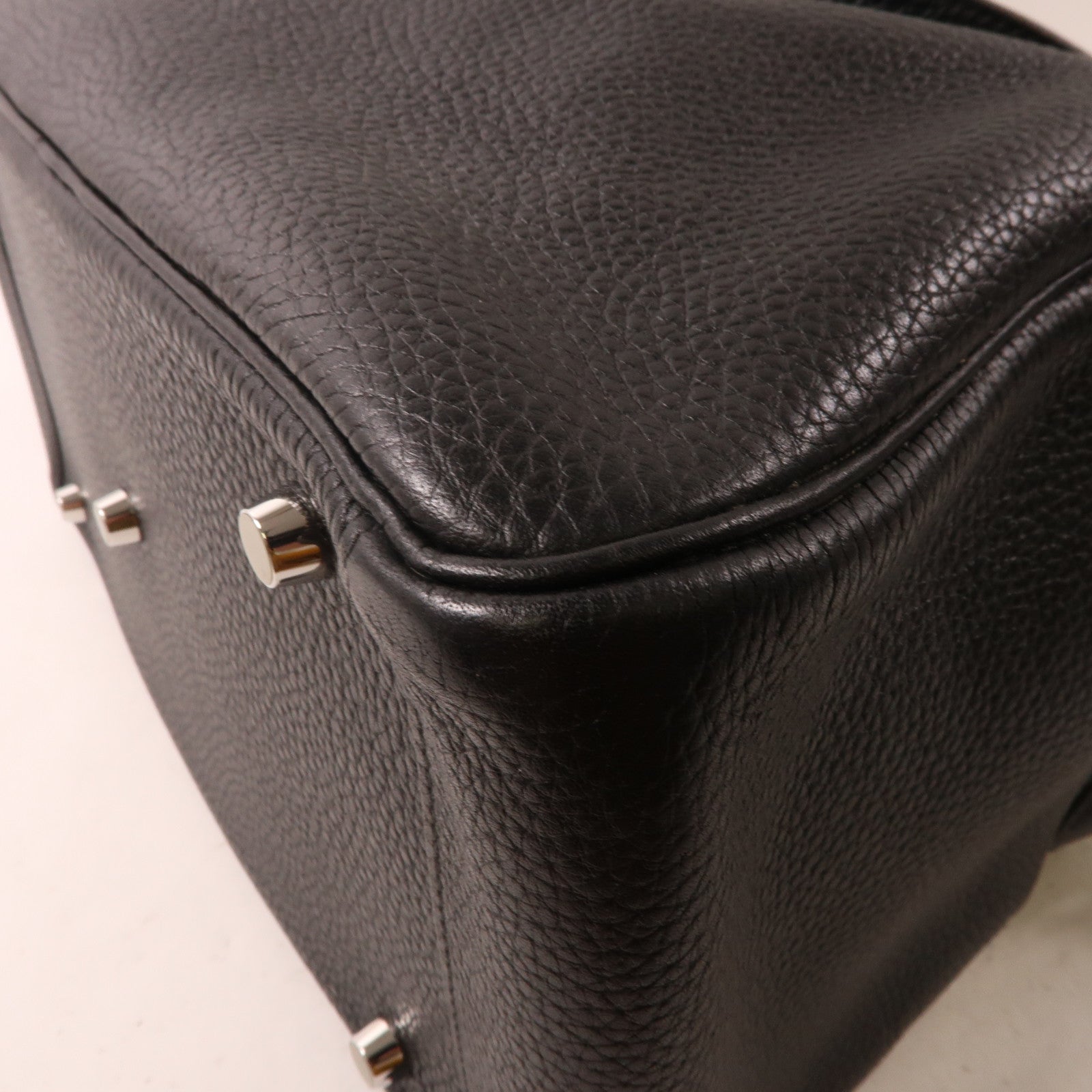 HERMES Clemence皮革Lindy 30銀扣肩背袋Noir黑色