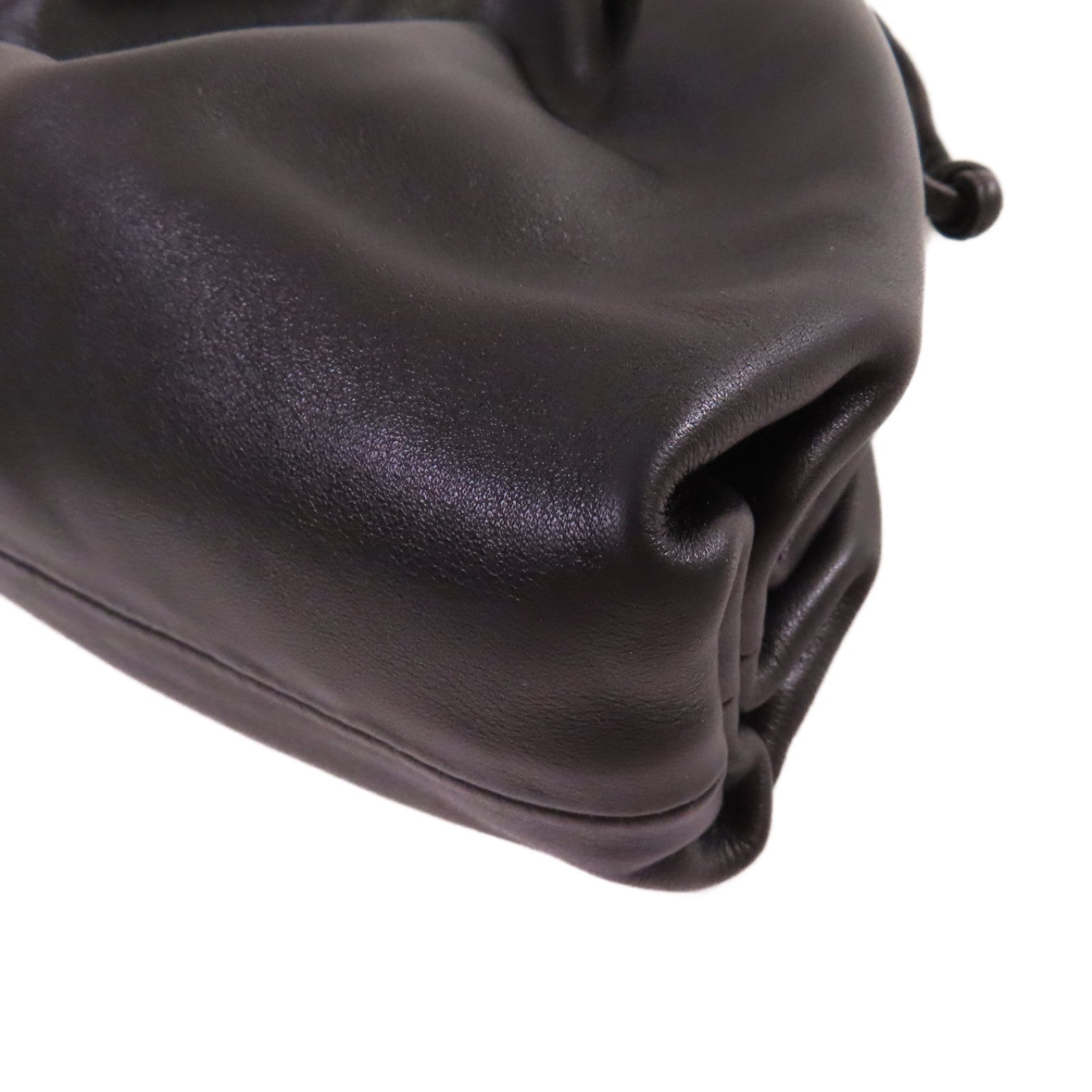 BOTTEGA VENETA 【激減優惠】牛皮皮革Mini Pouch Shoulder Bag肩背袋黑色