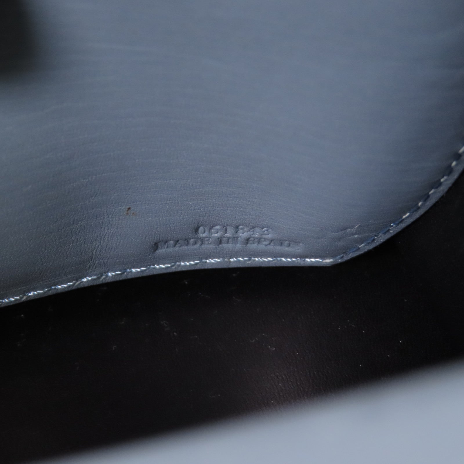 LOEWE 【激減優惠】牛皮皮革Barcelona Stone Shoulder Bag銀扣肩背袋