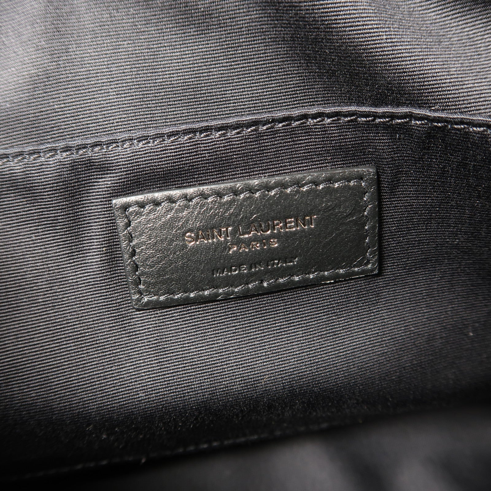 SAINT LAURENT 牛皮皮革Lou Camera肩背袋黑色