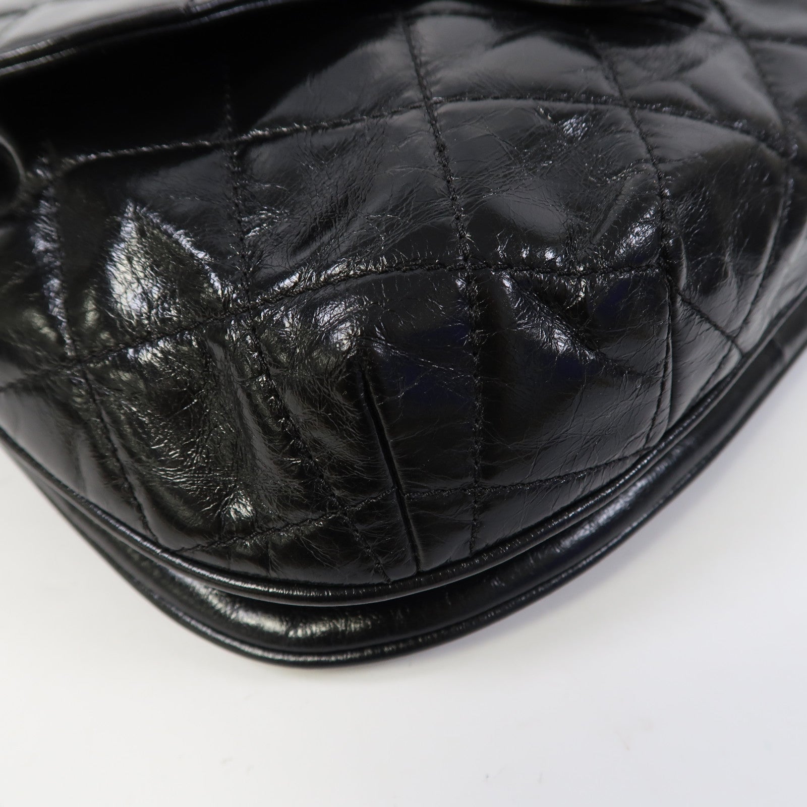 CHANEL 菱格牛皮皮革Chain Shoulder金扣鏈帶肩背袋黑色