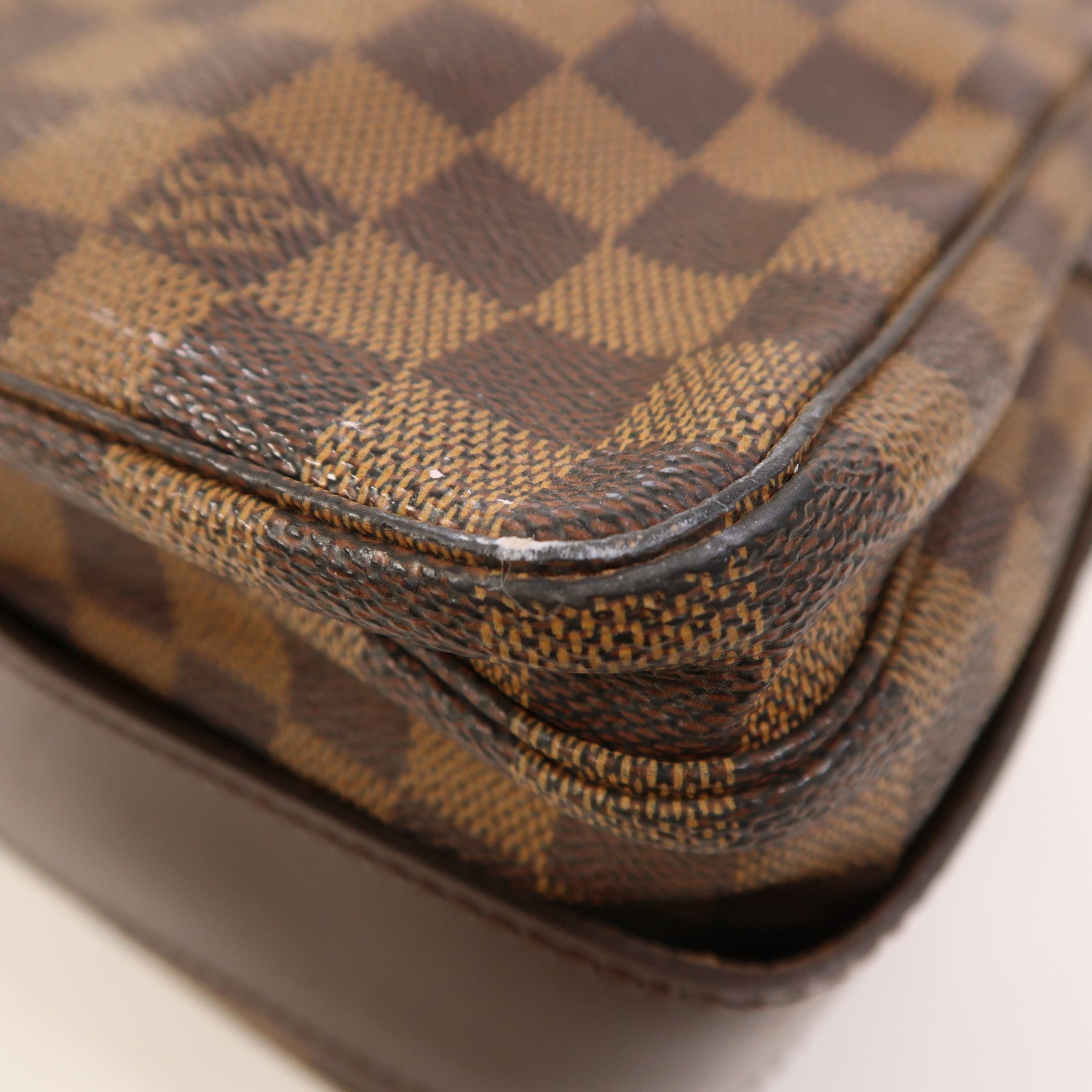 LOUIS VUITTON Damier Naviglio金扣肩背袋