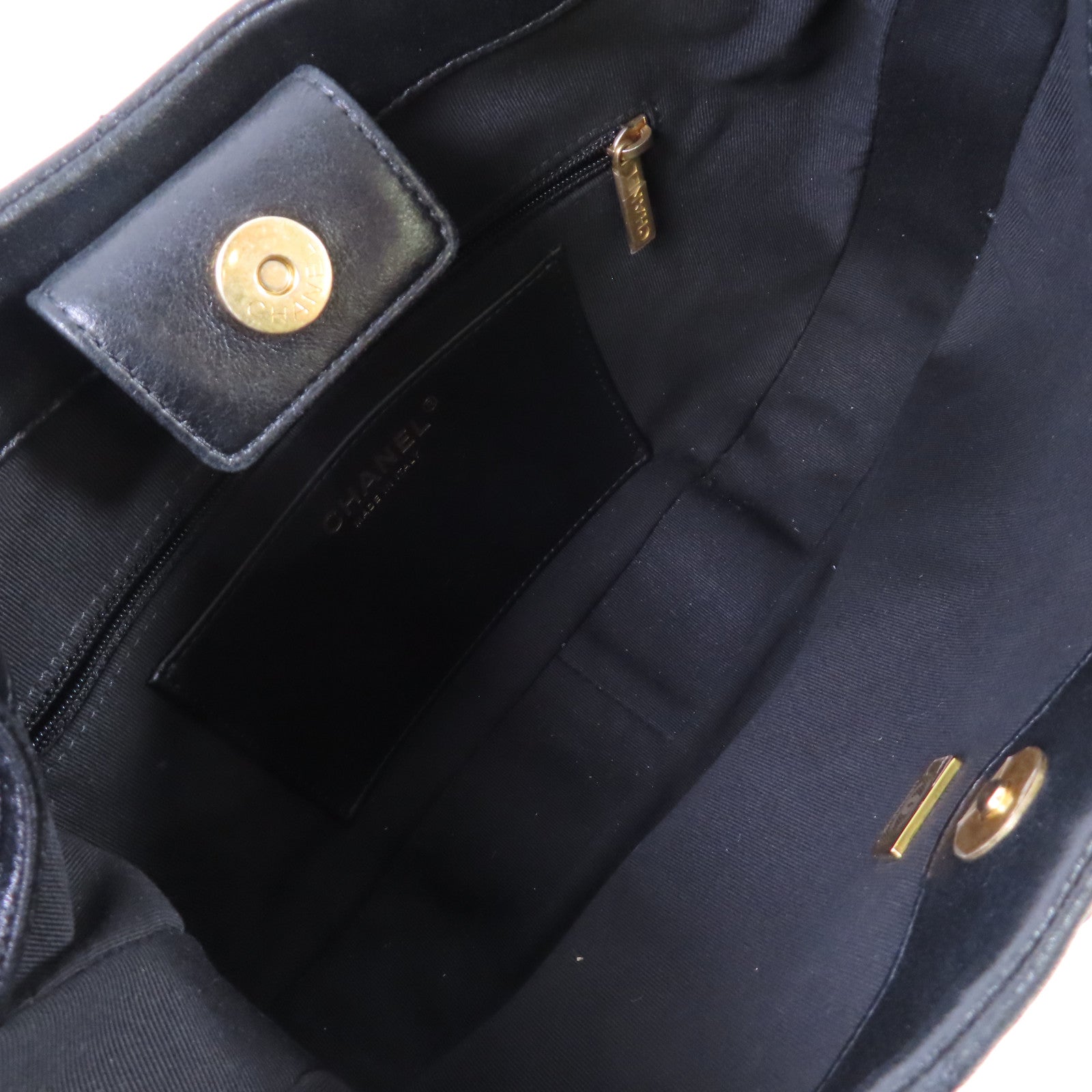 CHANEL 【激減優惠】菱格羊皮皮革Hobo Shoulder Bag金扣肩背袋黑色