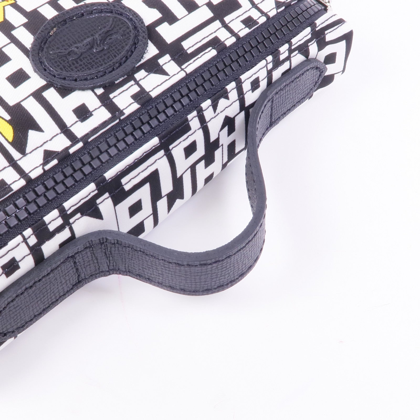 Longchamp 尼龍Pokemon Pouch銀扣手拿包