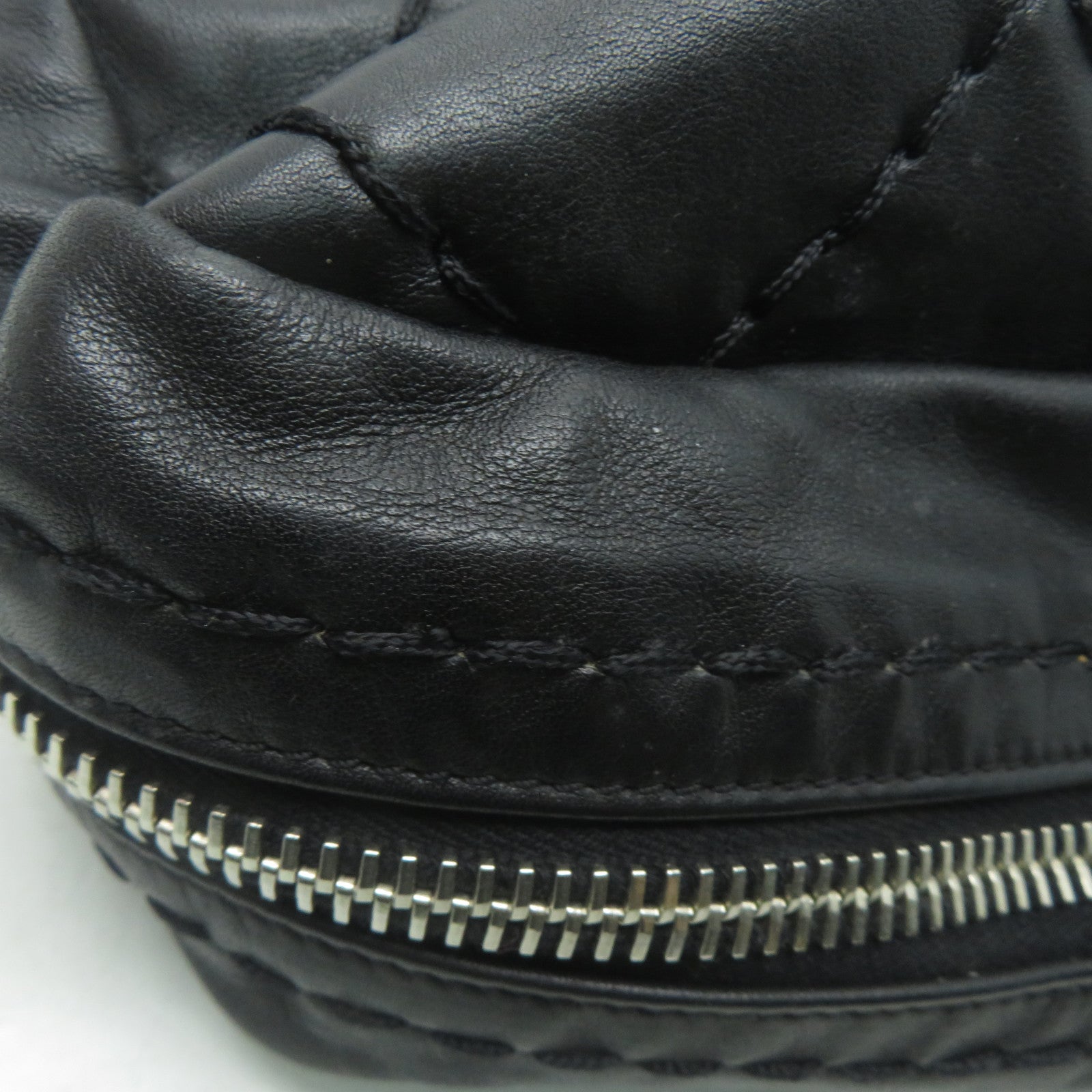 CHANEL 【清倉大減價】菱格牛皮皮革Tote Bag銀扣手挽袋黑色