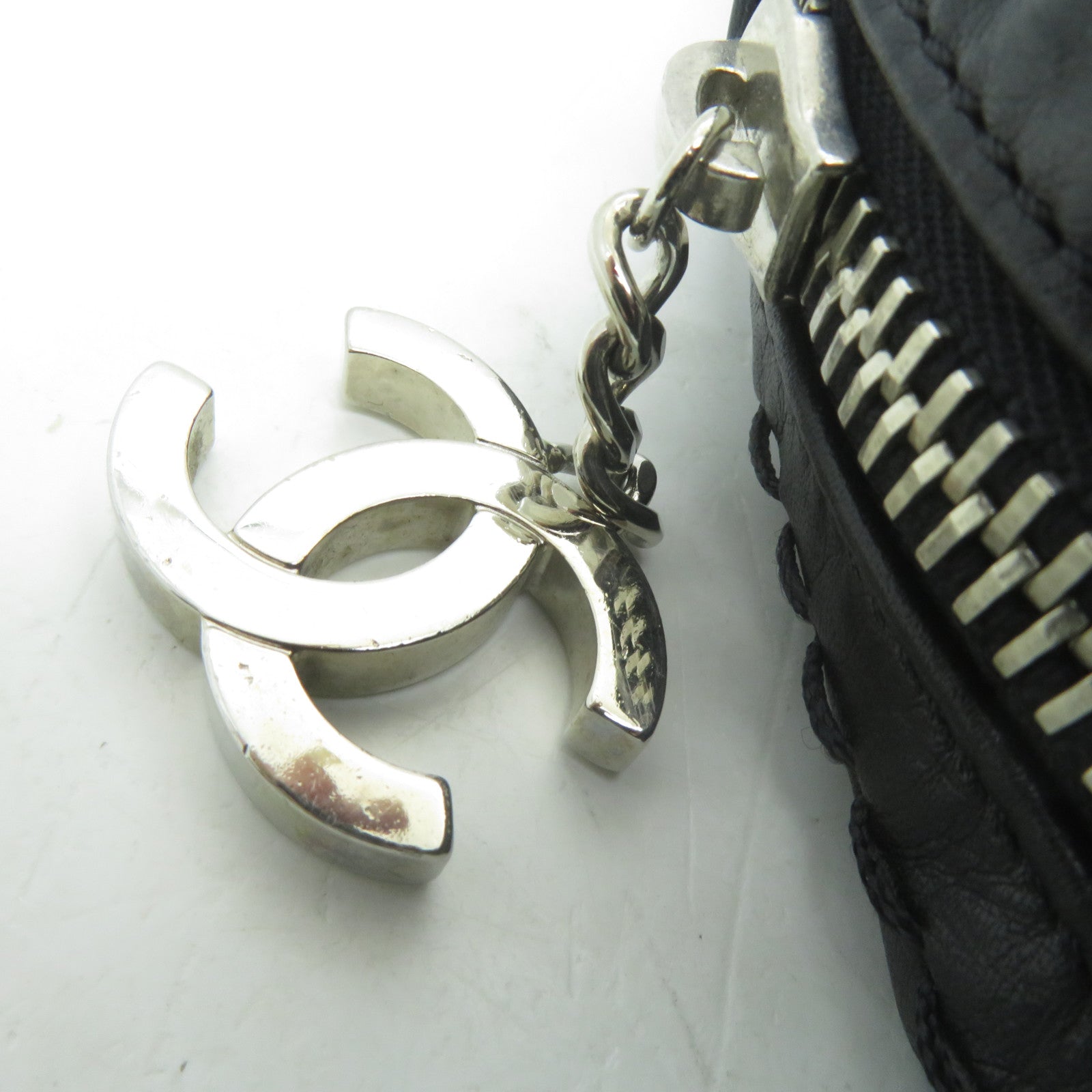 CHANEL 【清倉大減價】菱格牛皮皮革Tote Bag銀扣手挽袋黑色