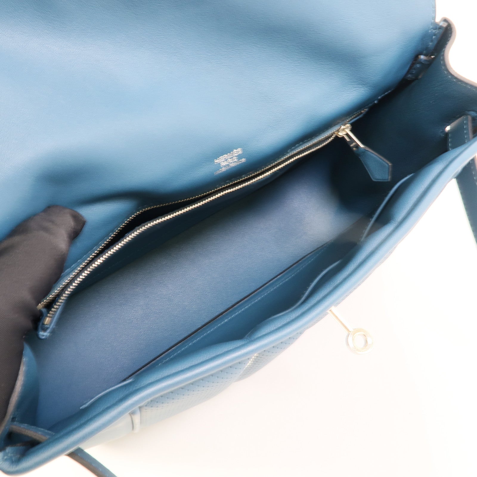 HERMES Swift皮革Berline 28銀扣肩背袋Bleu Colvert