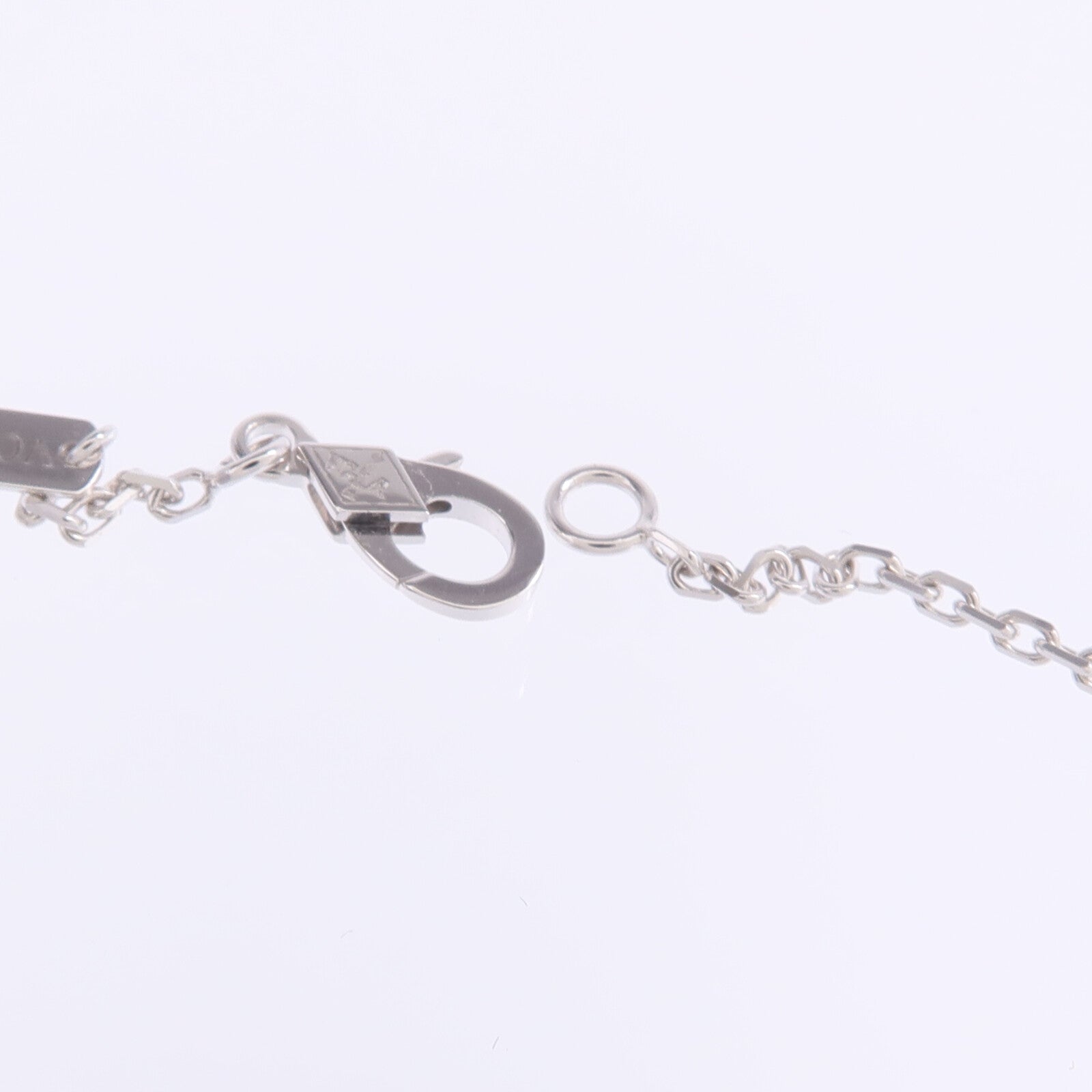 Van Cleef & Arpels 18K白金Frivole Pendant Small Model鑽石項鍊