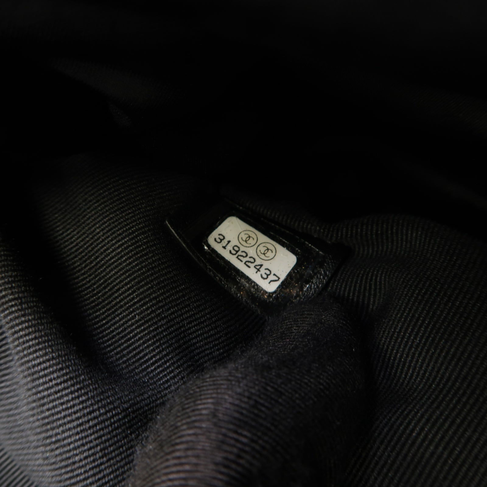 CHANEL 尼龍Pouch/Tote Bag金扣手拿包/手挽兩用袋黑色