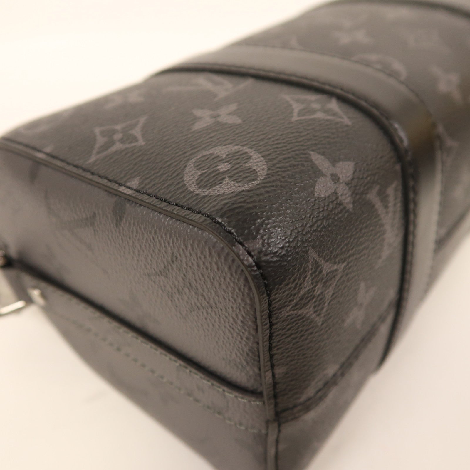 LOUIS VUITTON Monogram Eclipse City Keepall肩背袋黑色/灰色
