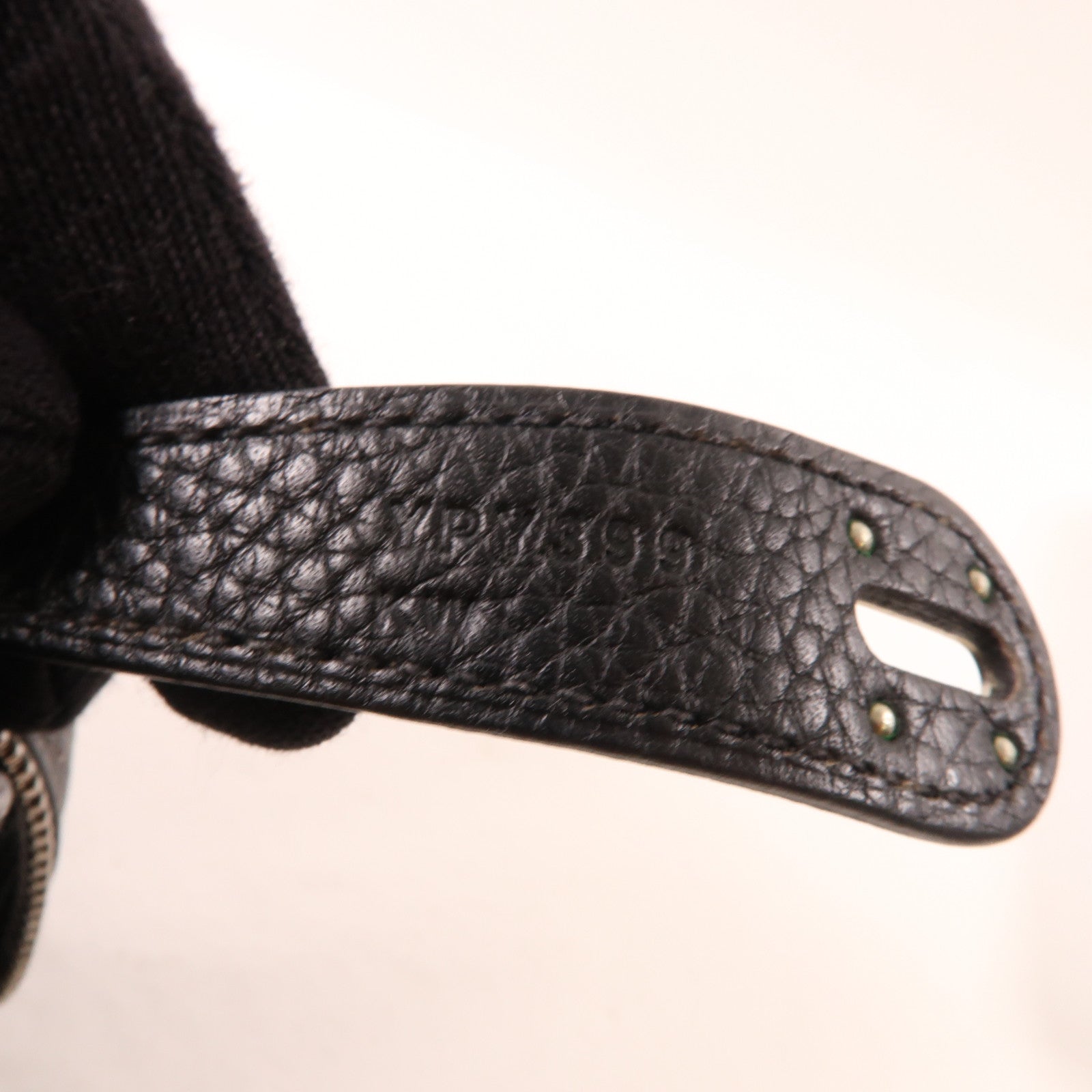 HERMES Clemence皮革Lindy 30銀扣肩背袋Noir黑色