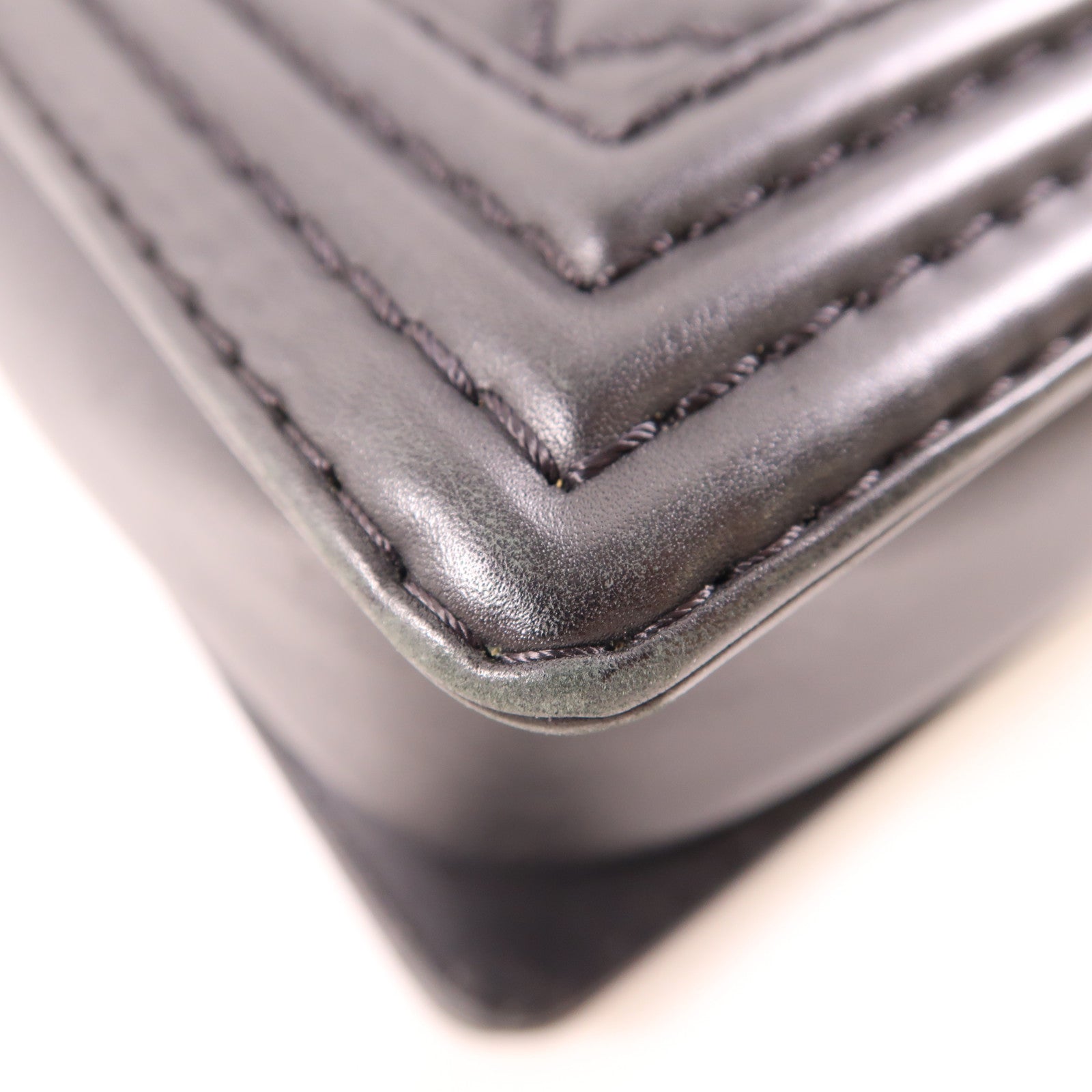 CHANEL CC SHW Boy 30 Crossbody Chain Shoulder Bag Leather