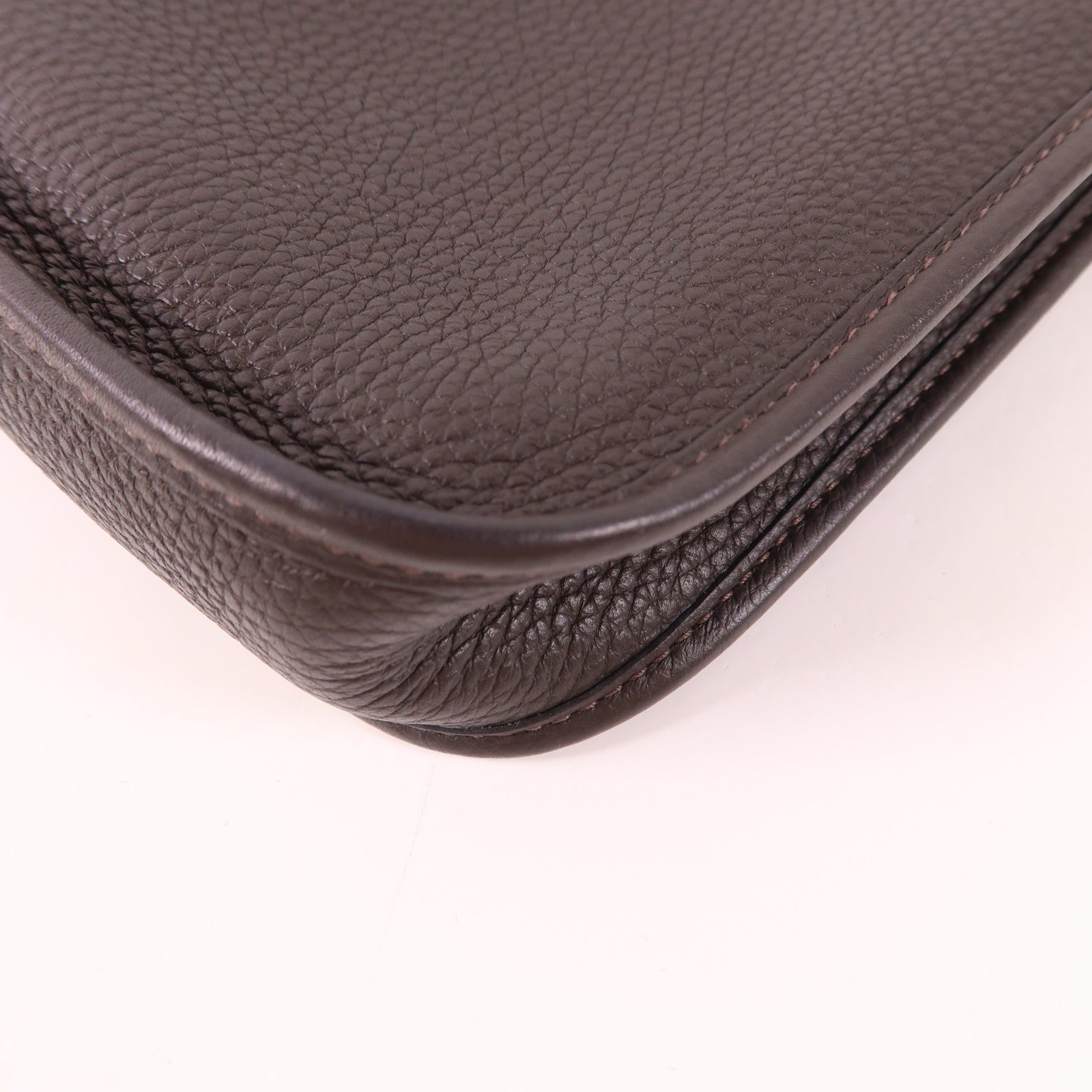 HERMES Clemence皮革Evelyne TPM銀扣肩背袋Ebene