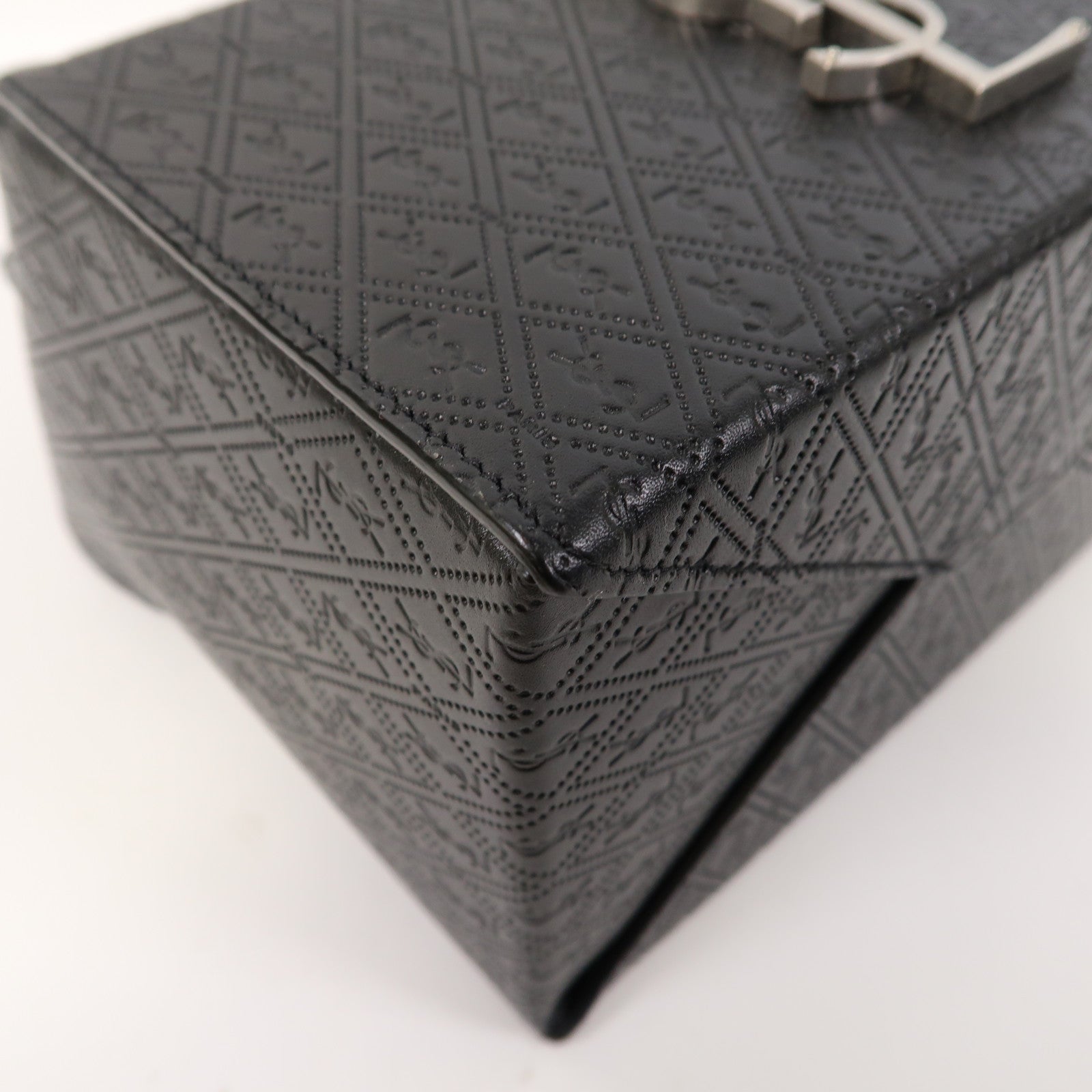 SAINT LAURENT 牛皮皮革Handbag銀扣手挽袋黑色