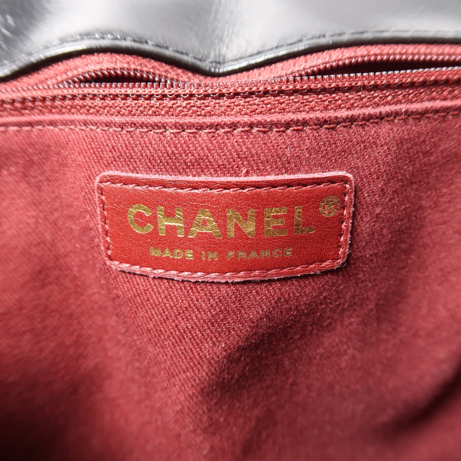 CHANEL 菱格牛皮皮革Chain Shoulder金扣鏈帶肩背袋黑色