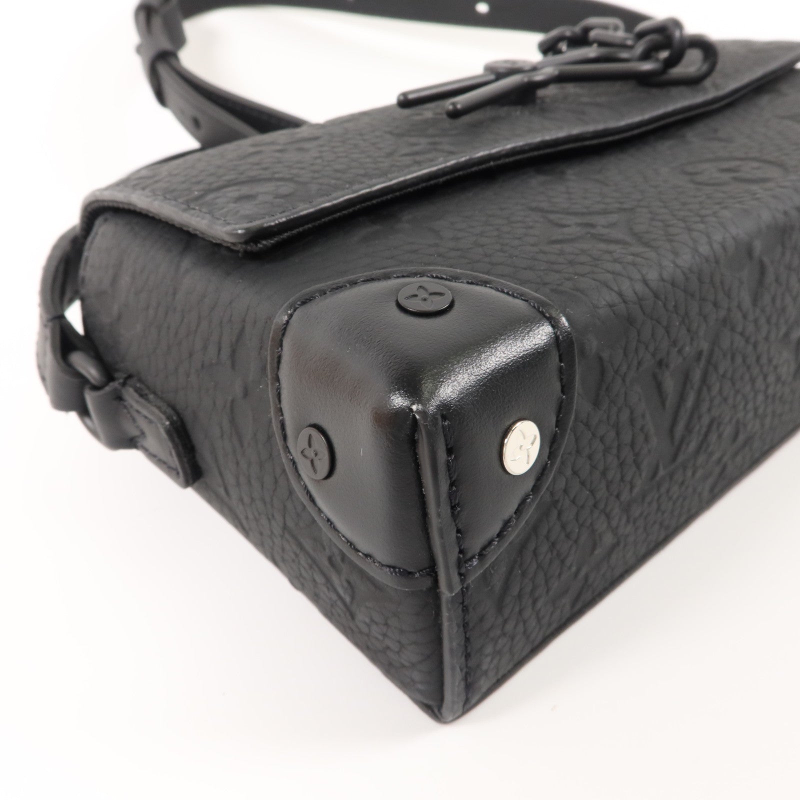 LOUIS VUITTON Monogram Taurillon Steamer Wearable Wallet肩背袋