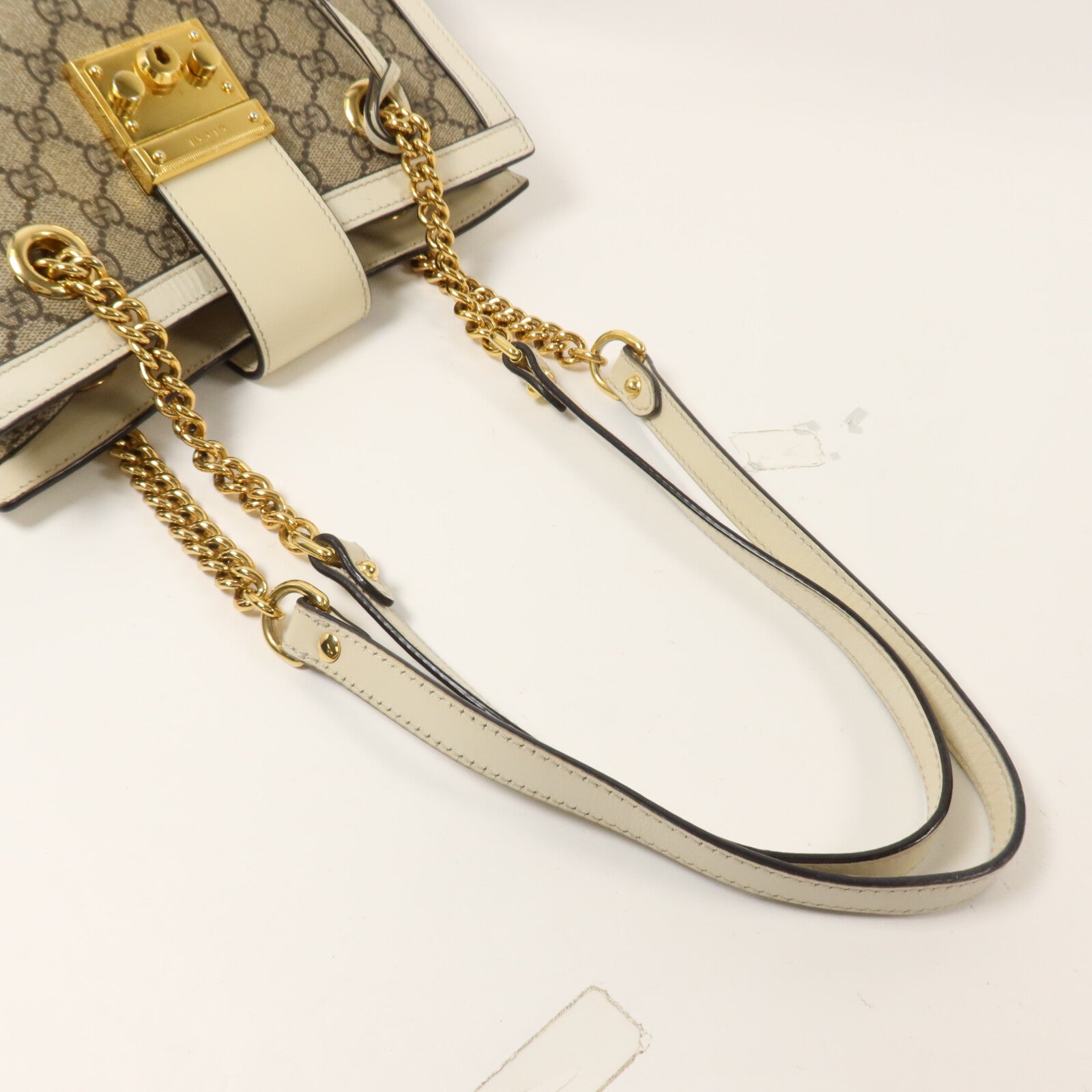 GUCCI 塗層帆布Padlock GG Small鏈帶肩背袋