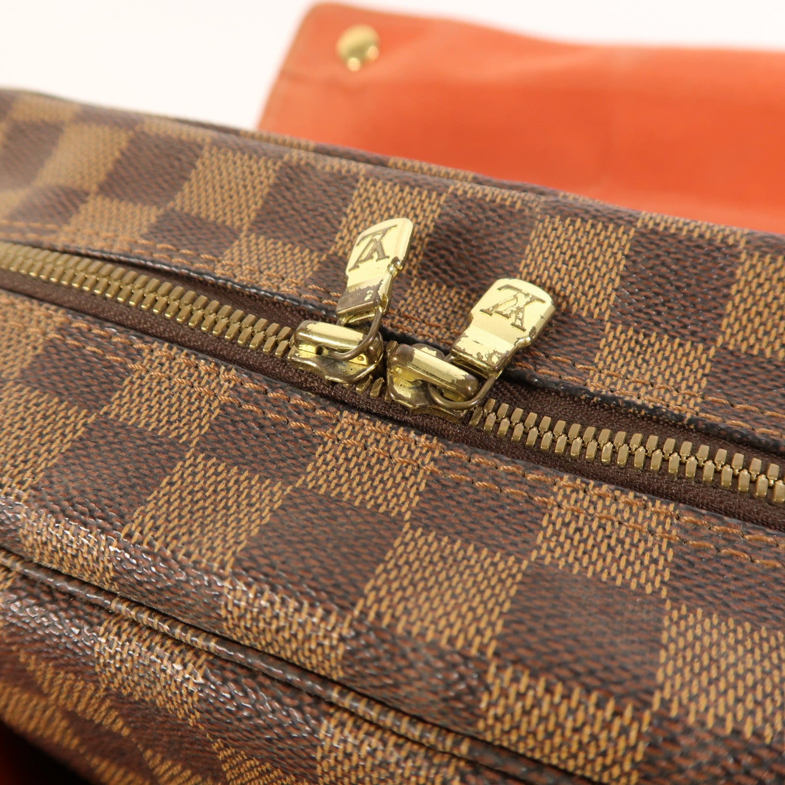LOUIS VUITTON Damier Naviglio金扣肩背袋