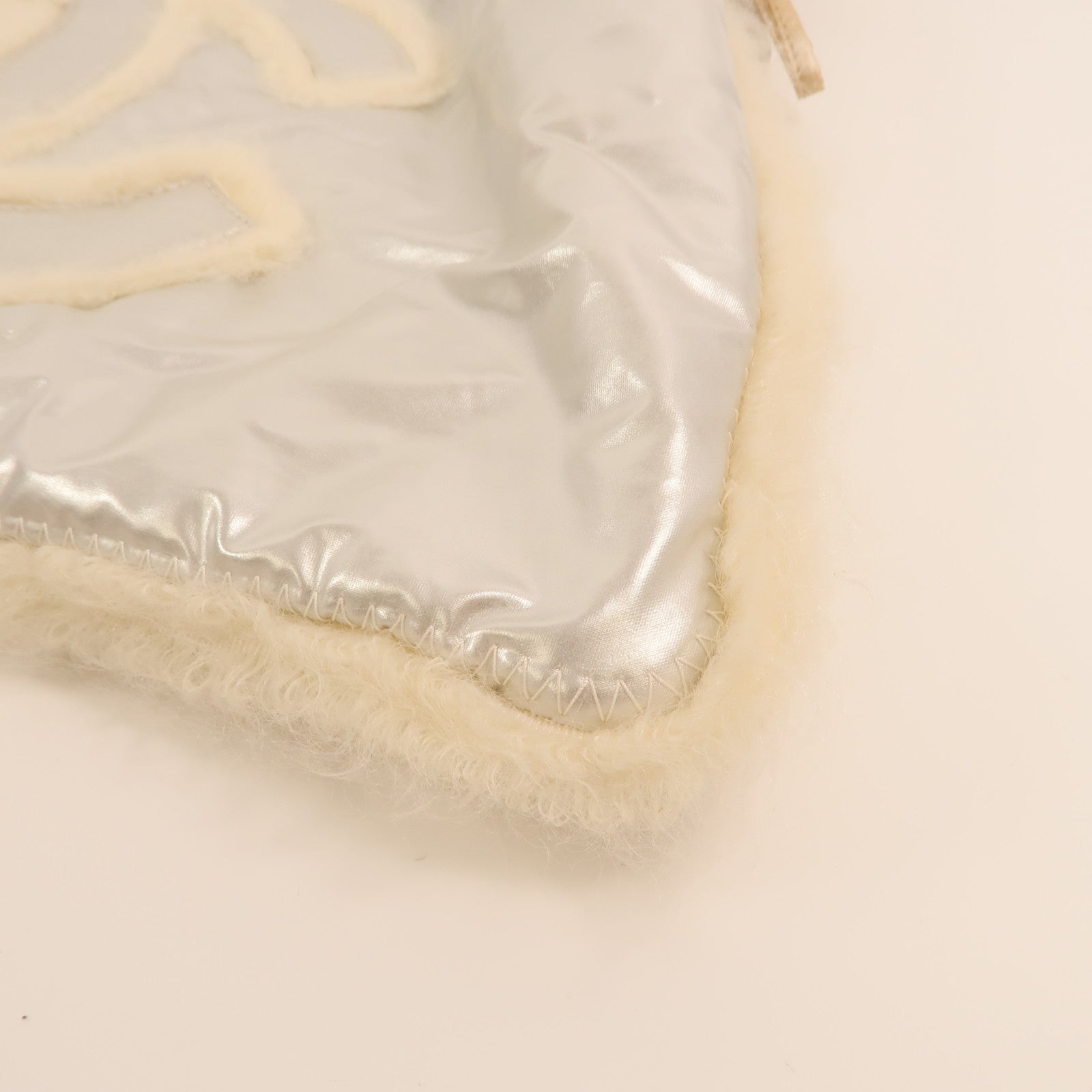 CHANEL PVC/羊毛Vinyl Mohair CC Bonbons Tote銀扣鏈帶肩背袋