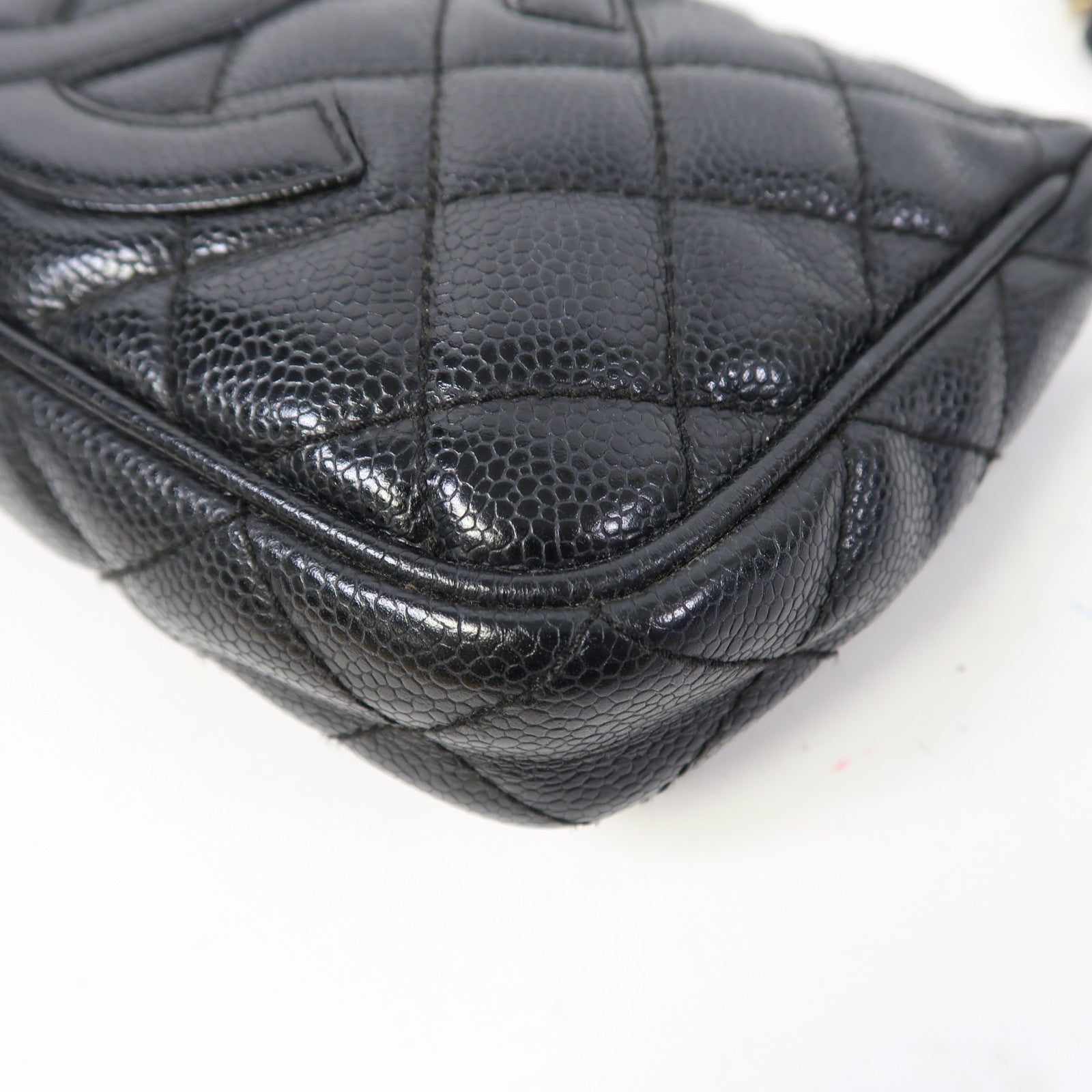 CHANEL 菱格Caviar皮革Vintage金扣鏈帶肩背袋黑色