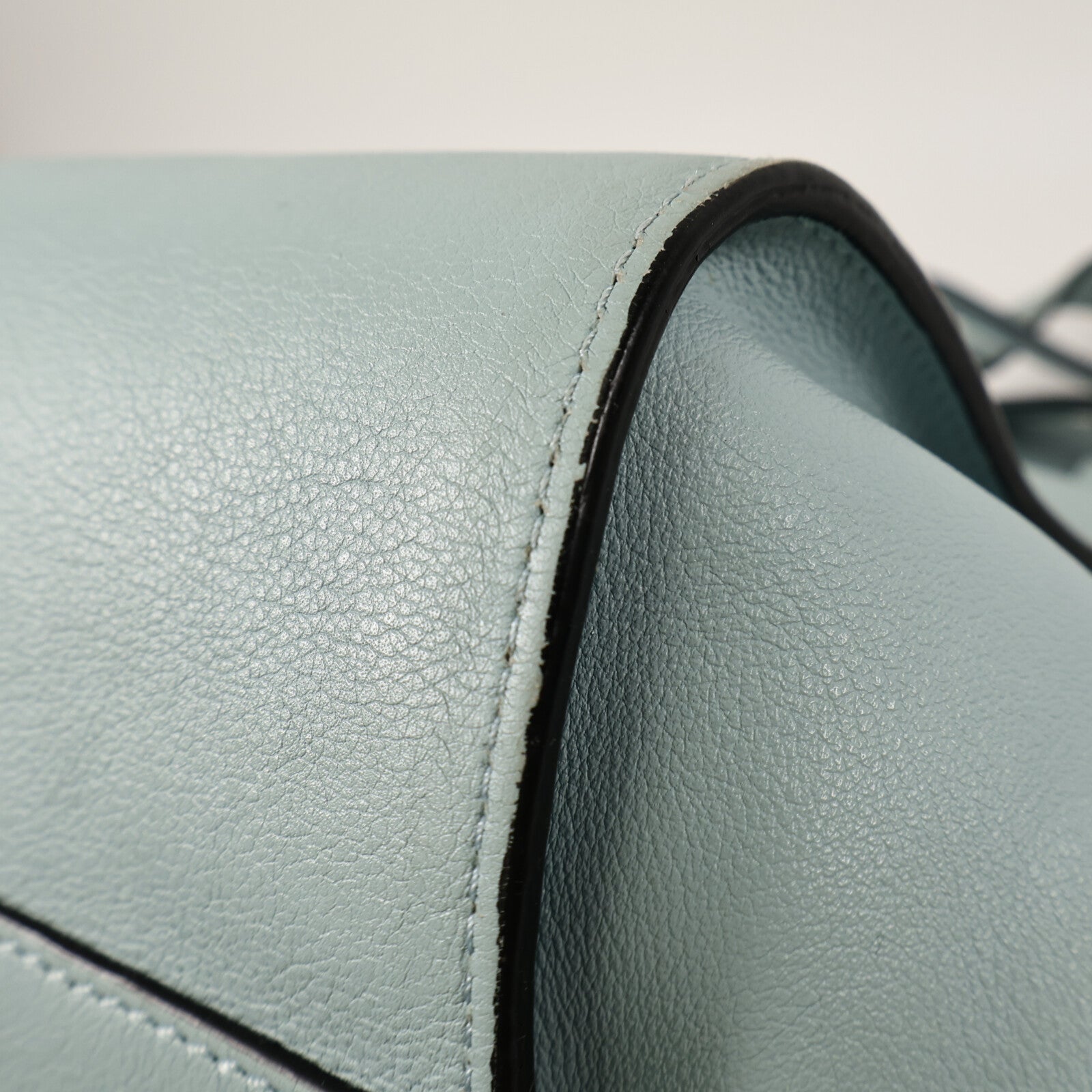 LOEWE 牛皮皮革Hammock Medium手挽肩背兩用袋