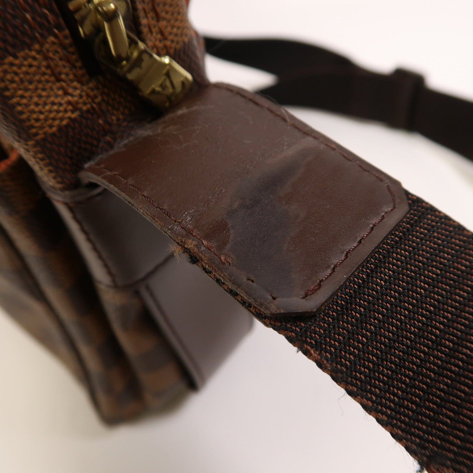 LOUIS VUITTON Damier Naviglio金扣肩背袋