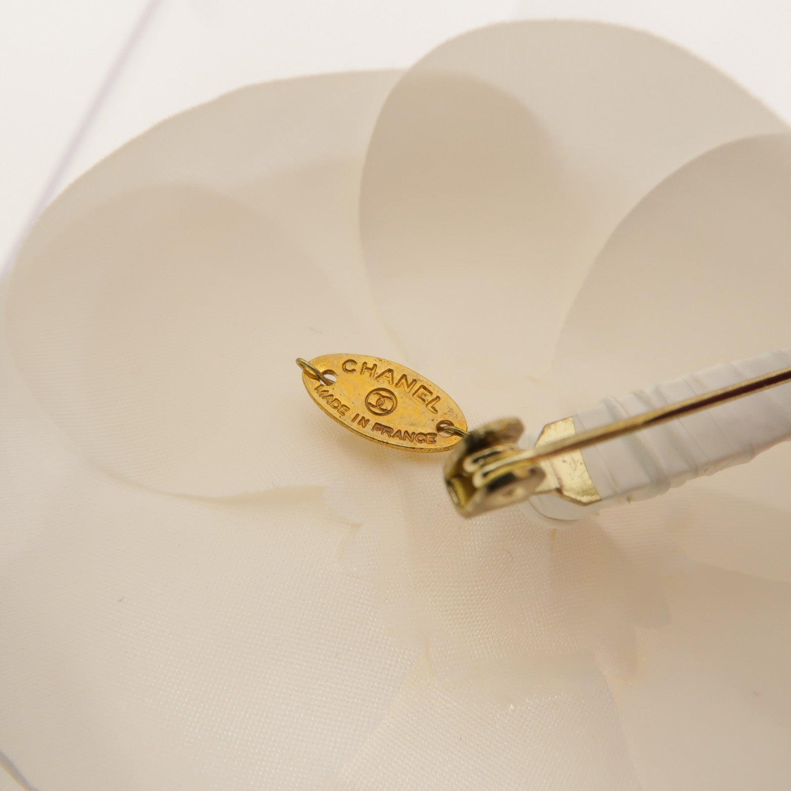 CHANEL Organza Camelia Brooch Set胸針