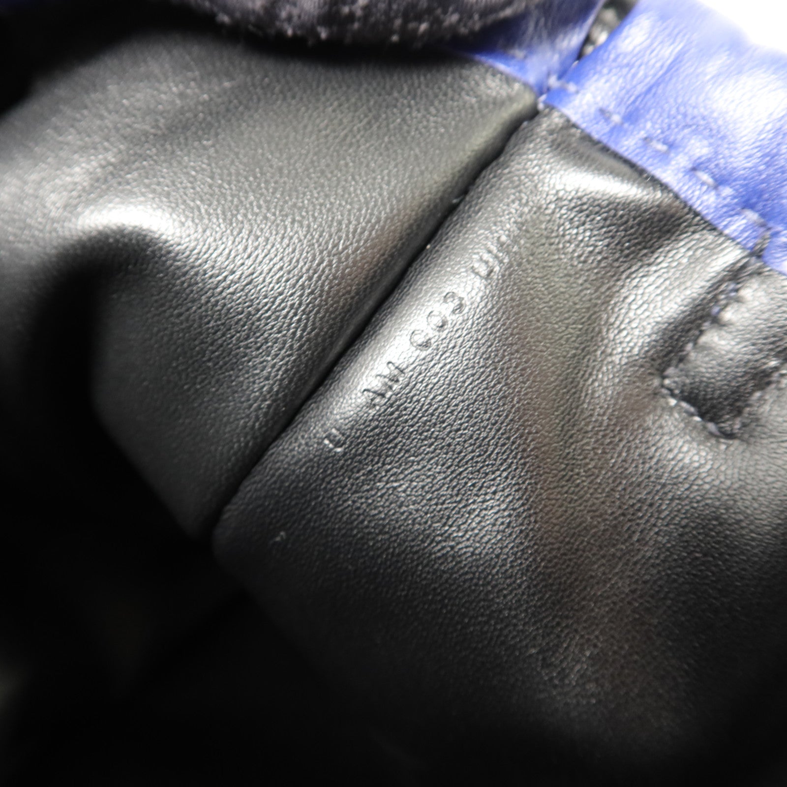 HERMES Milo/Swift皮革Pilo Pouch手拿包Bleu Encre