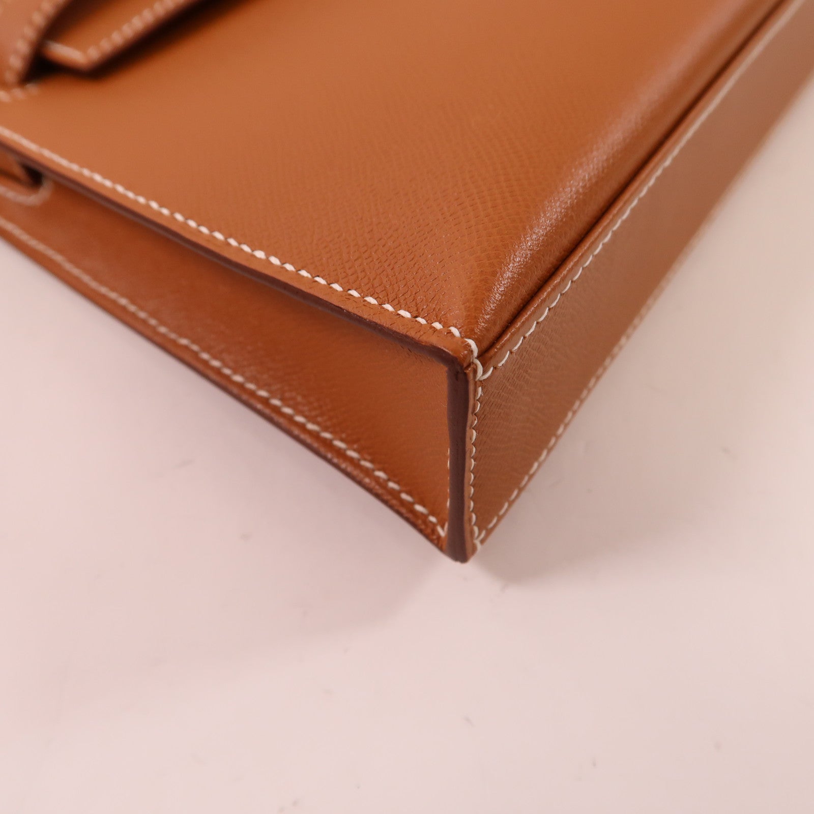 HERMES Madame皮革Kelly Elan金扣肩背袋Gold