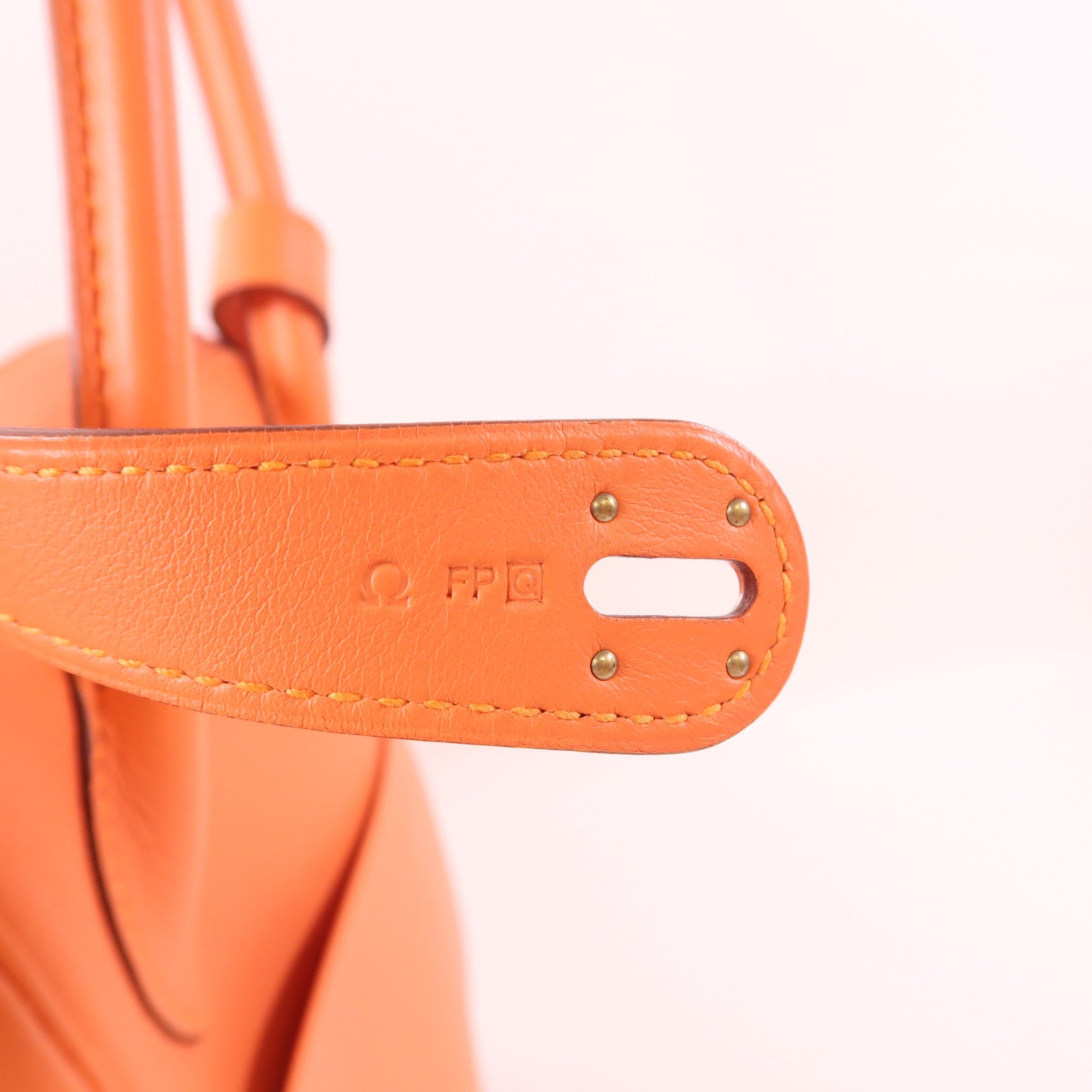 HERMES 【激減優惠】Swift皮革Lindy 34銀扣手挽肩背兩用袋Crevette