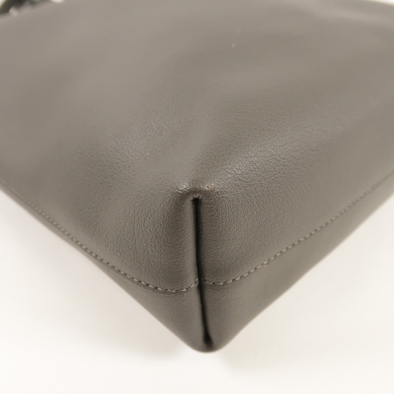 YVES SAINT LAURENT 牛皮皮革2Way Shoulder金扣手挽肩背兩用袋
