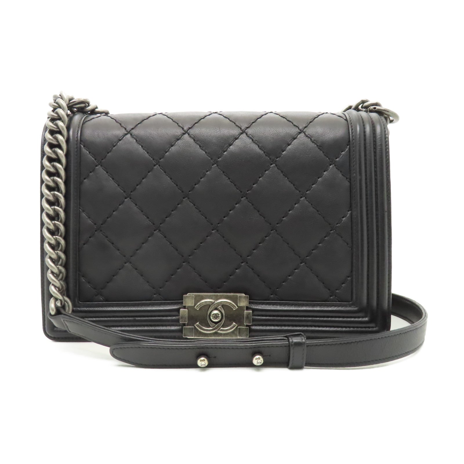 CHANEL **【激減優惠】菱格羊皮皮革Boy Shoulder Bag銀扣鏈帶肩背袋黑色