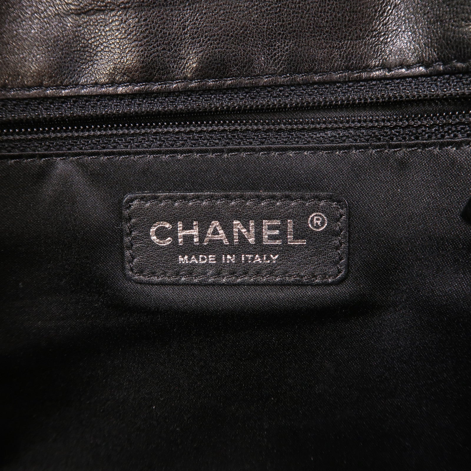 CHANEL 菱格羊皮皮革Chain Shoulder銀扣鏈帶肩背袋黑色