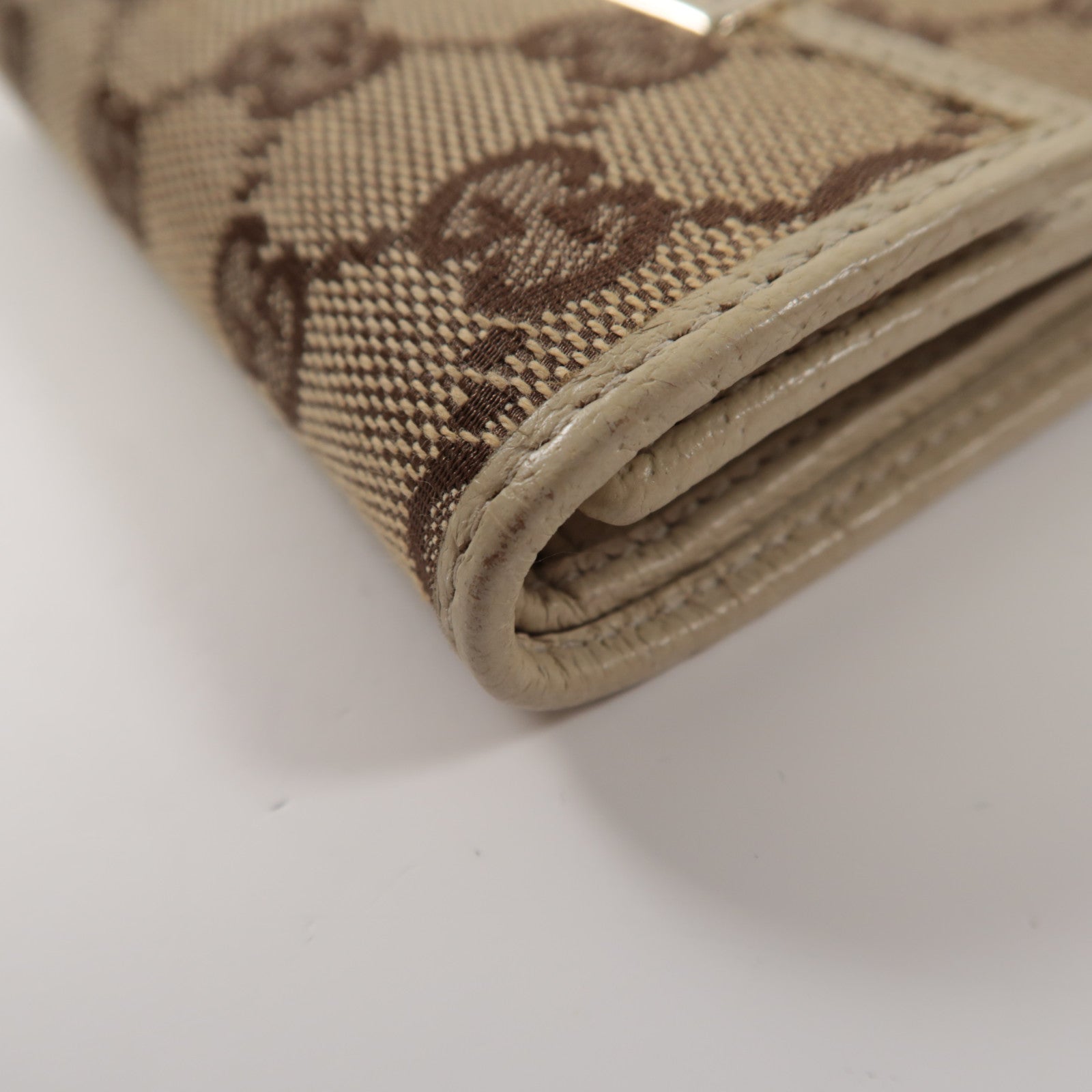 GUCCI 帆布Wallet金扣錢包白色