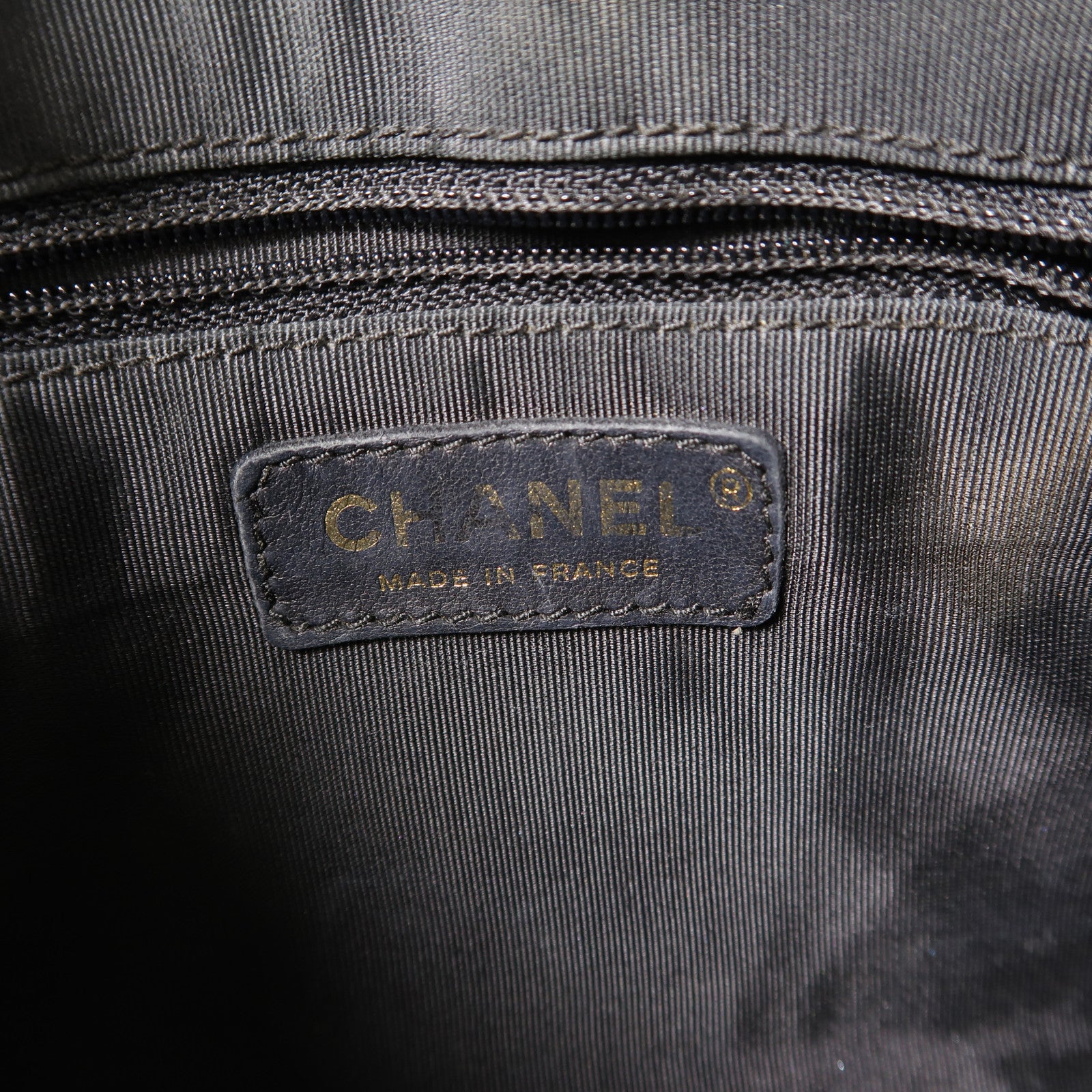 CHANEL 菱格Caviar皮革Vintage金扣鏈帶肩背袋黑色