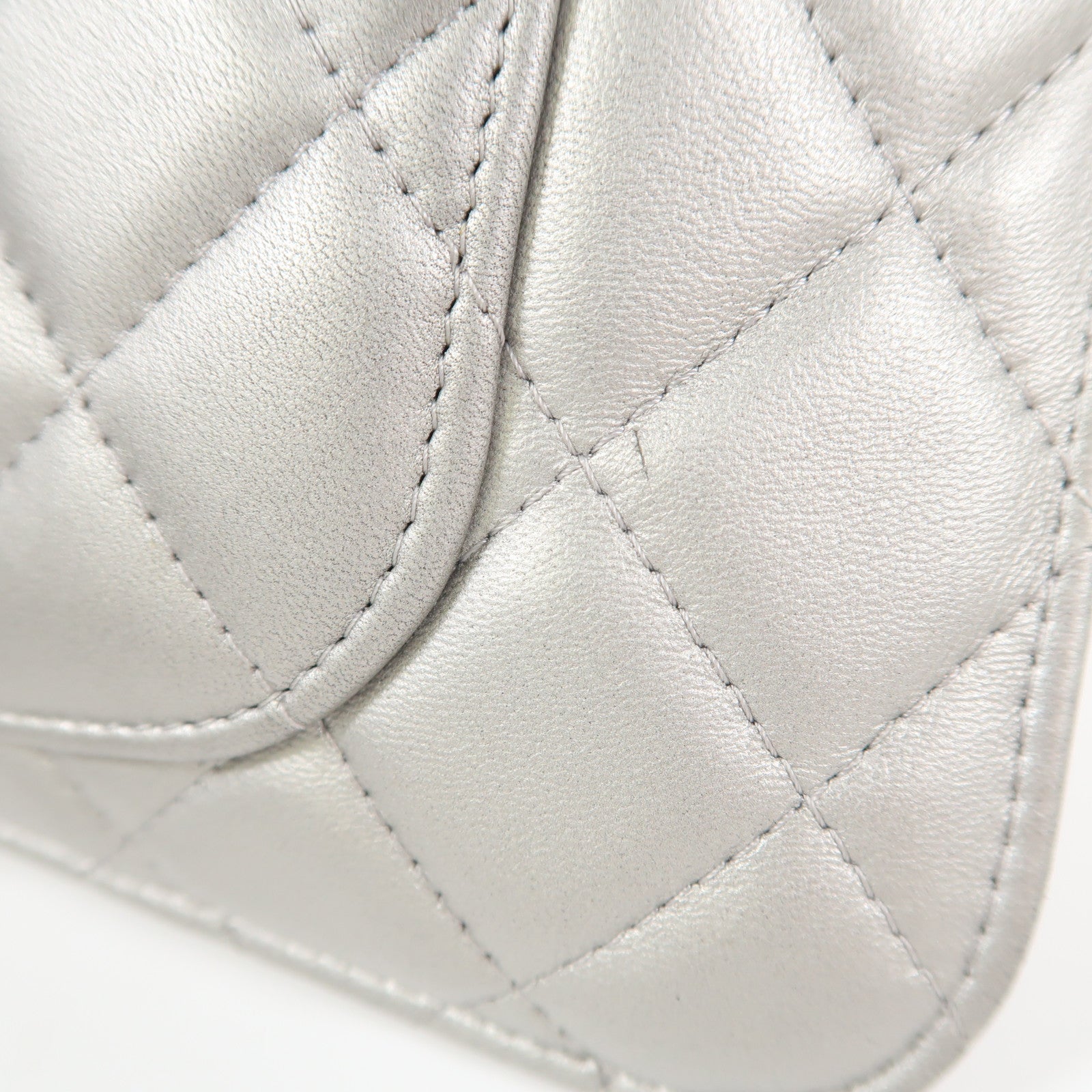 CHANEL CC Chain Shoulder Bag Lambskin Leather Silver