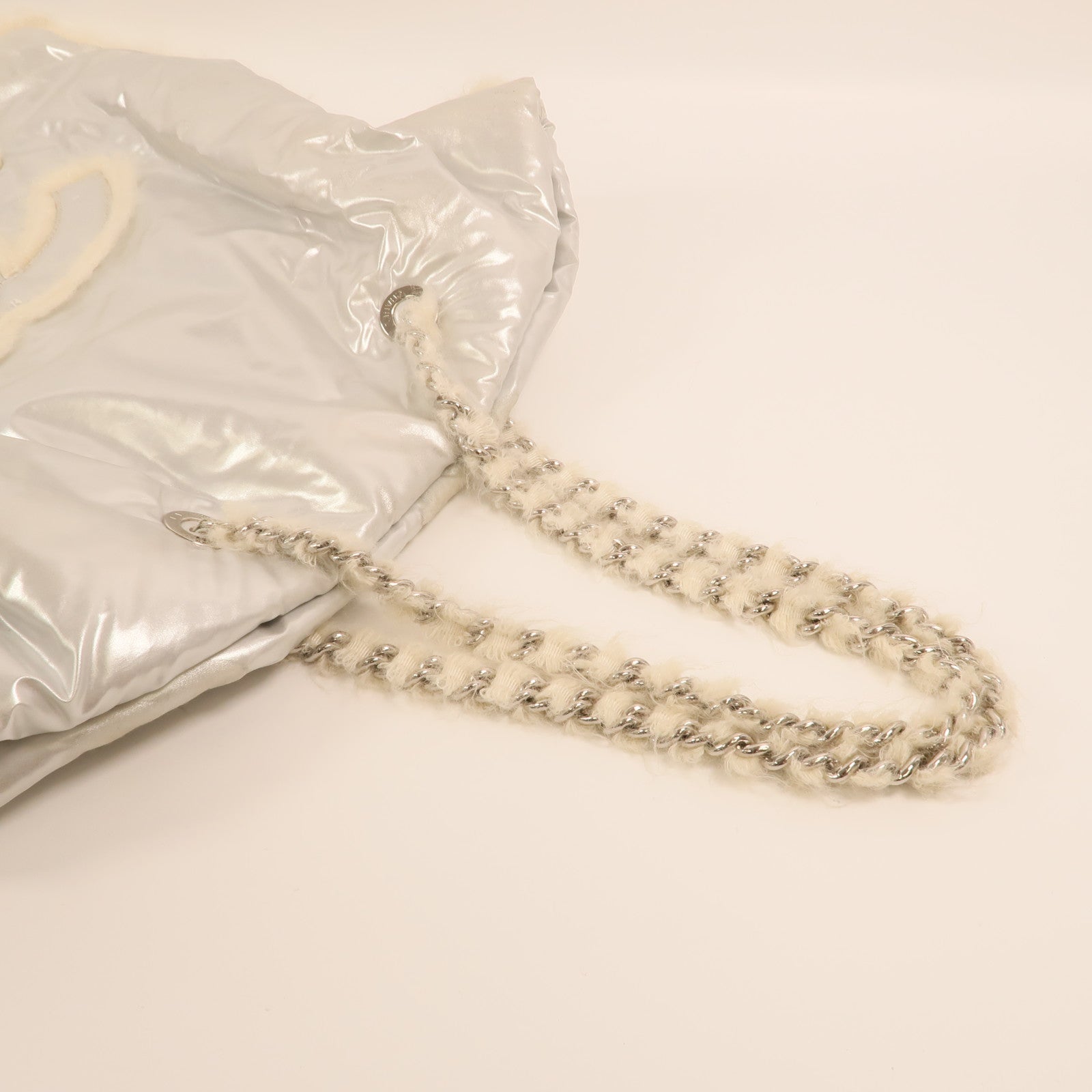 CHANEL PVC/羊毛Vinyl Mohair CC Bonbons Tote銀扣鏈帶肩背袋