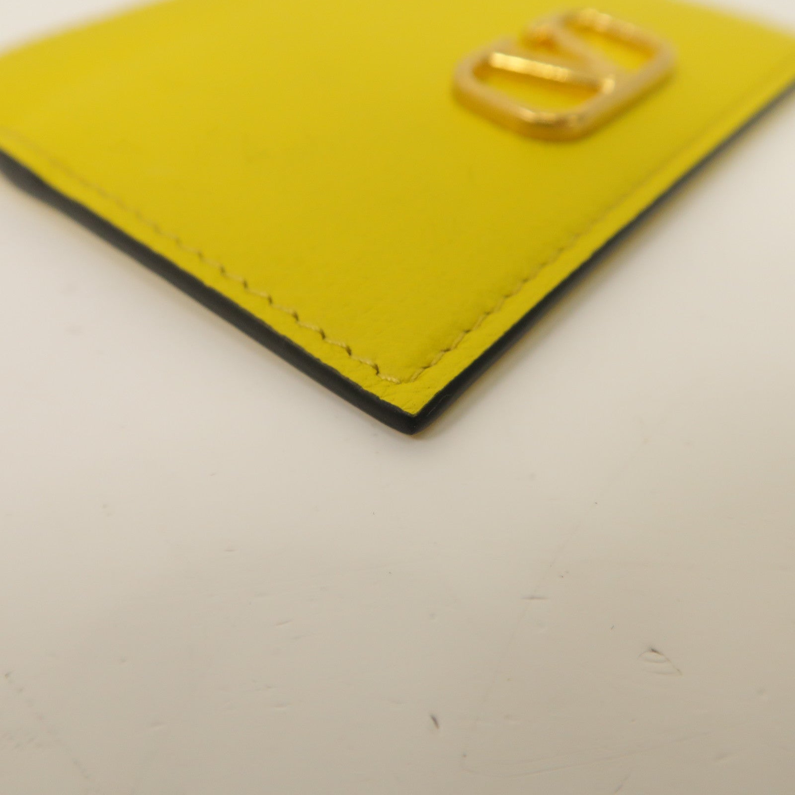 Valentino 牛皮皮革Card Case金扣卡片套黃色
