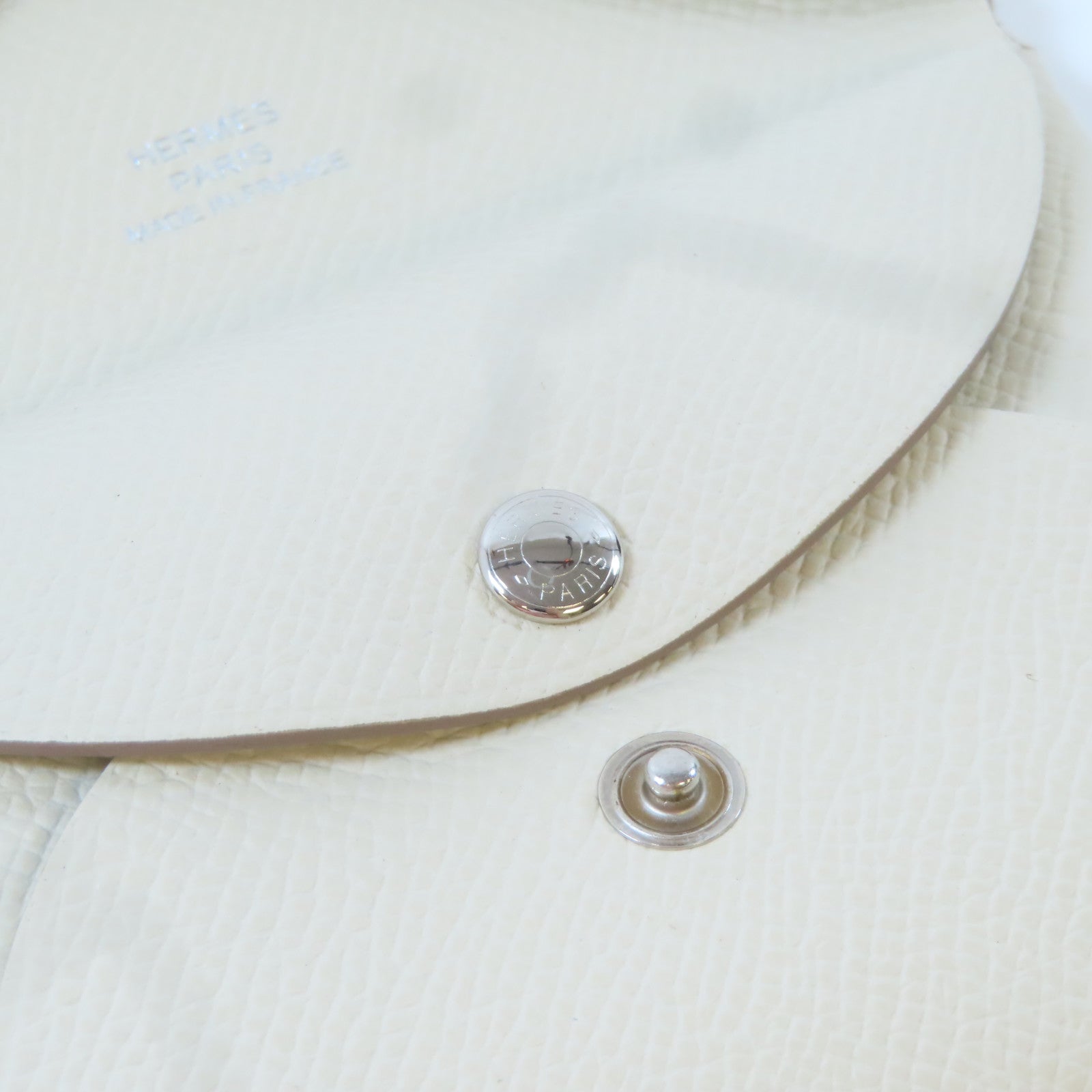 HERMES Epsom皮革Calvi Duo Compact銀扣卡片套白色