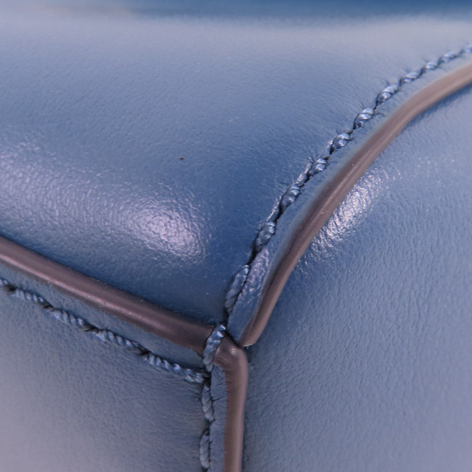 Michael Kors GHW Handbag Shoulder Bag Calfskin Leather