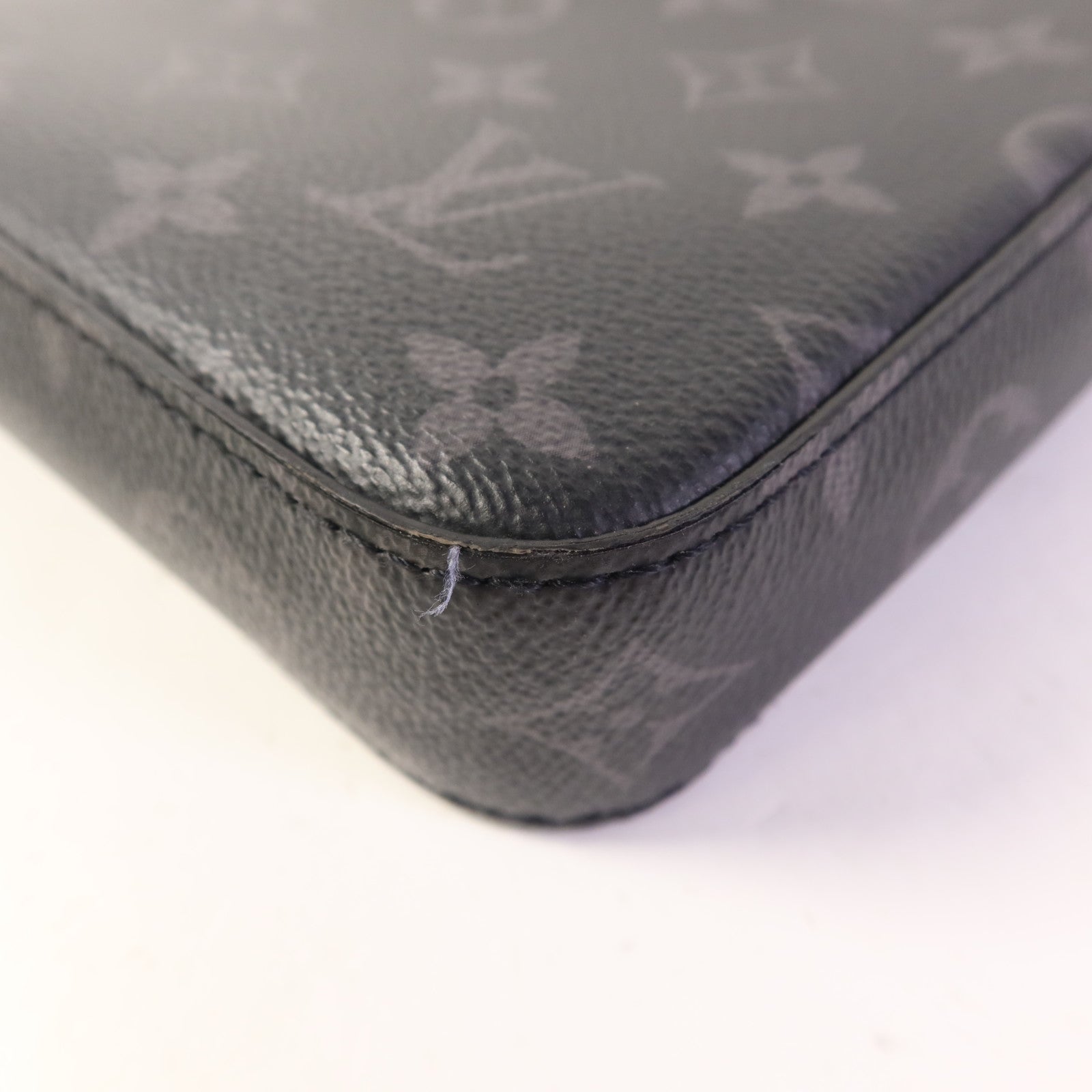 LOUIS VUITTON Monogram Eclipse Pochette Steamer手拿包