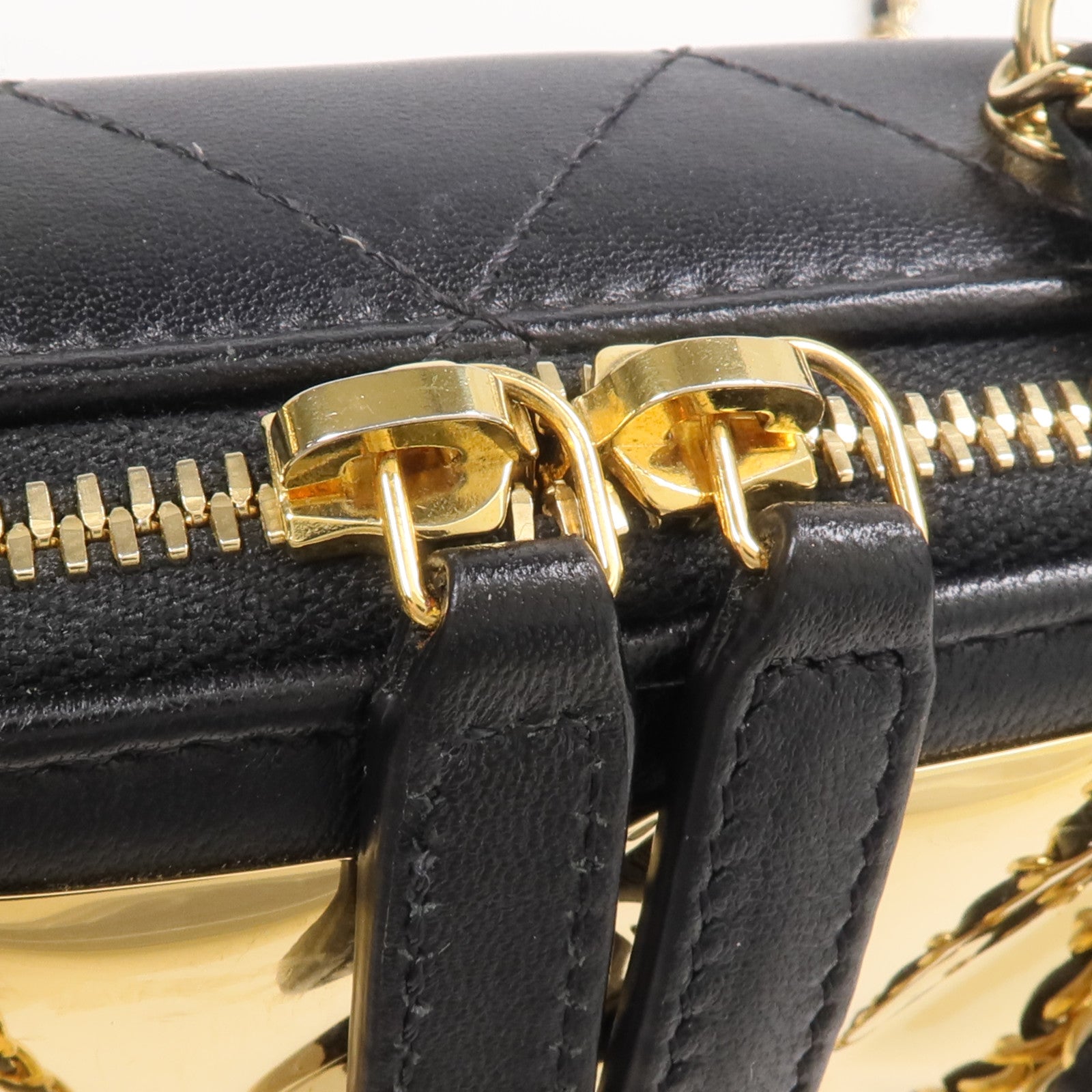 CHANEL 羊皮皮革Clutch with Chain金扣鏈帶肩背袋