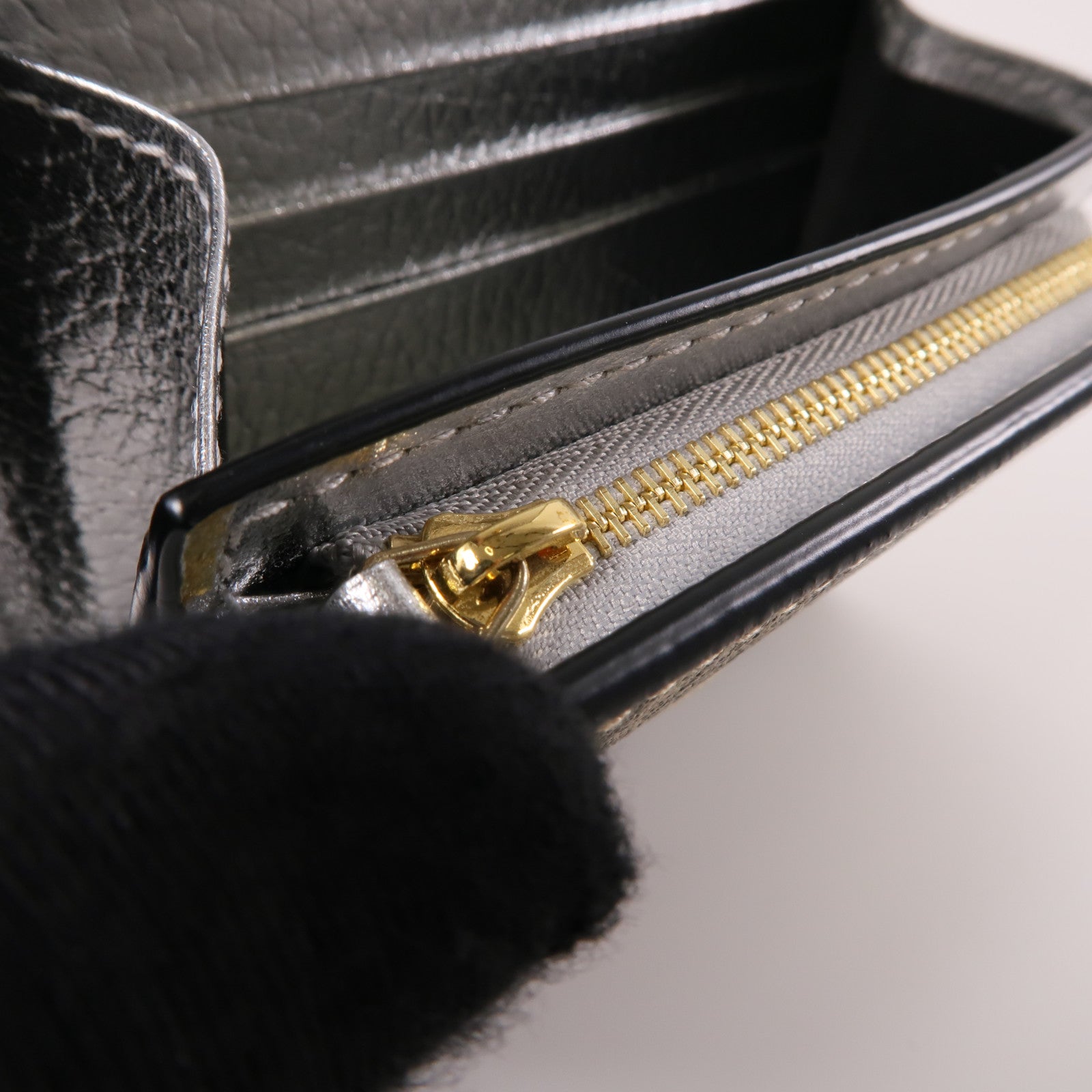 GUCCI 塗層帆布GG Marmont Wallet金扣錢包棕色/銀色