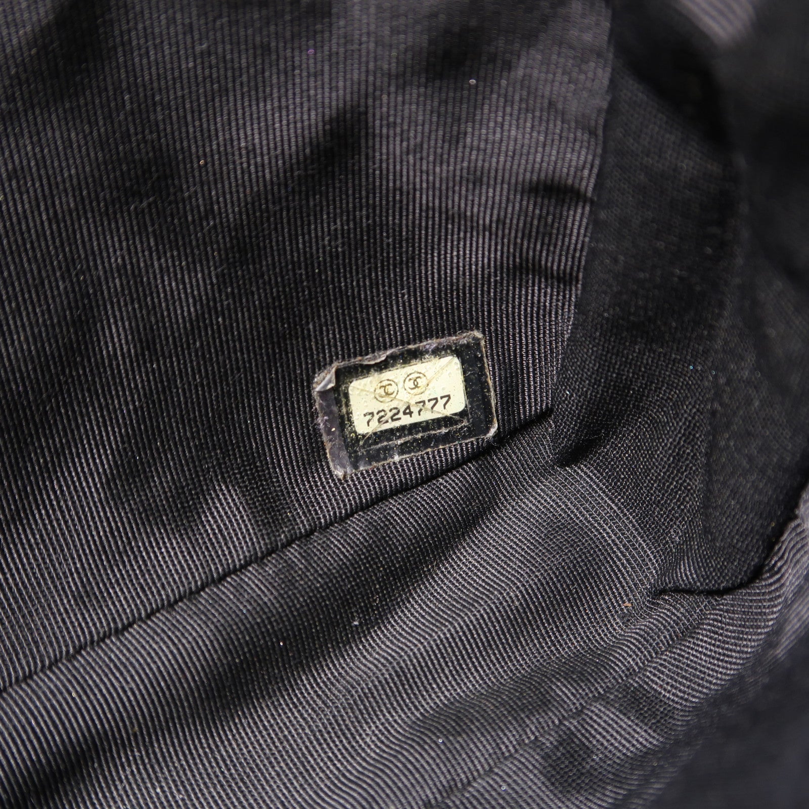 CHANEL 菱格Caviar皮革Vintage金扣鏈帶肩背袋黑色