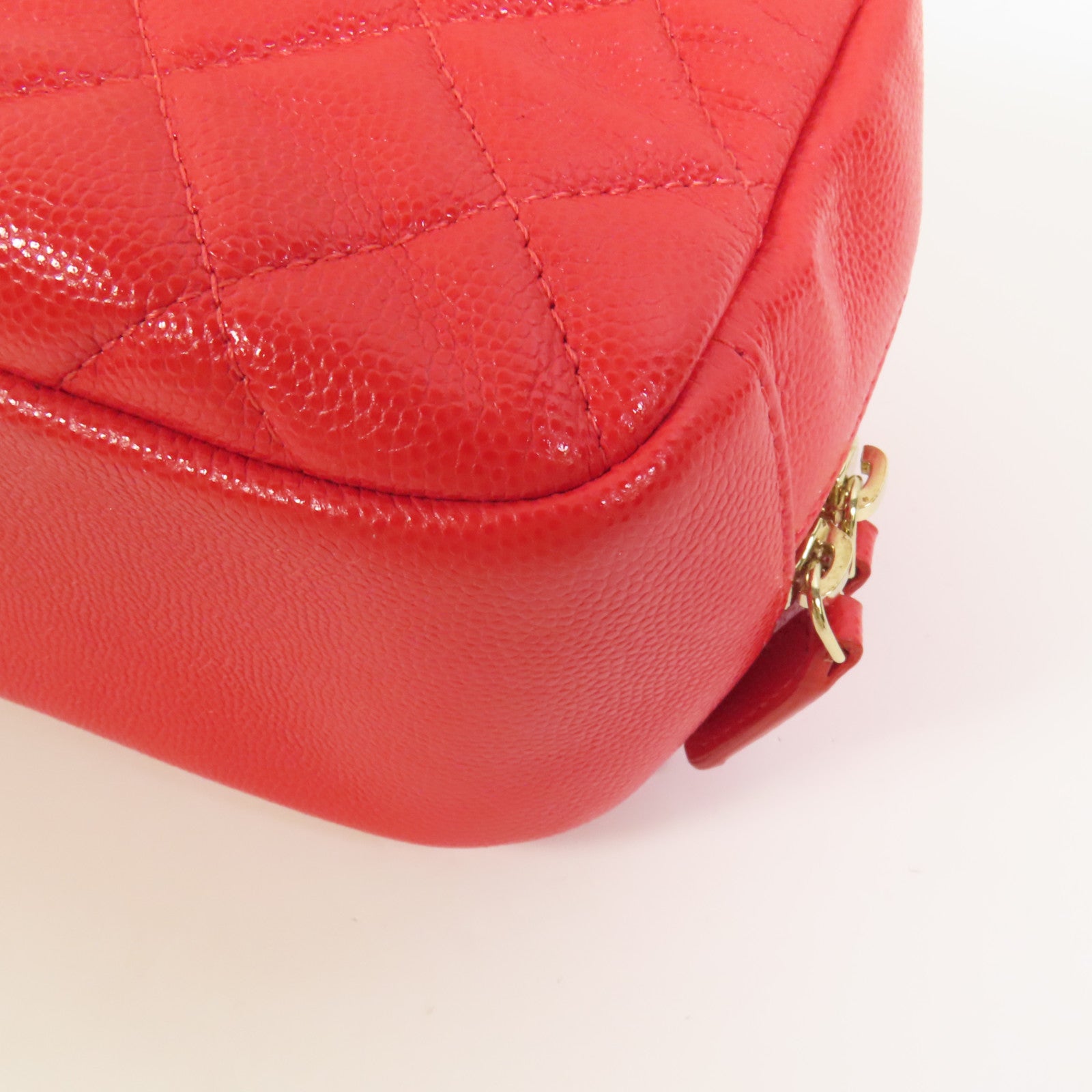 CHANEL 牛皮皮革Pouch金扣手拿包