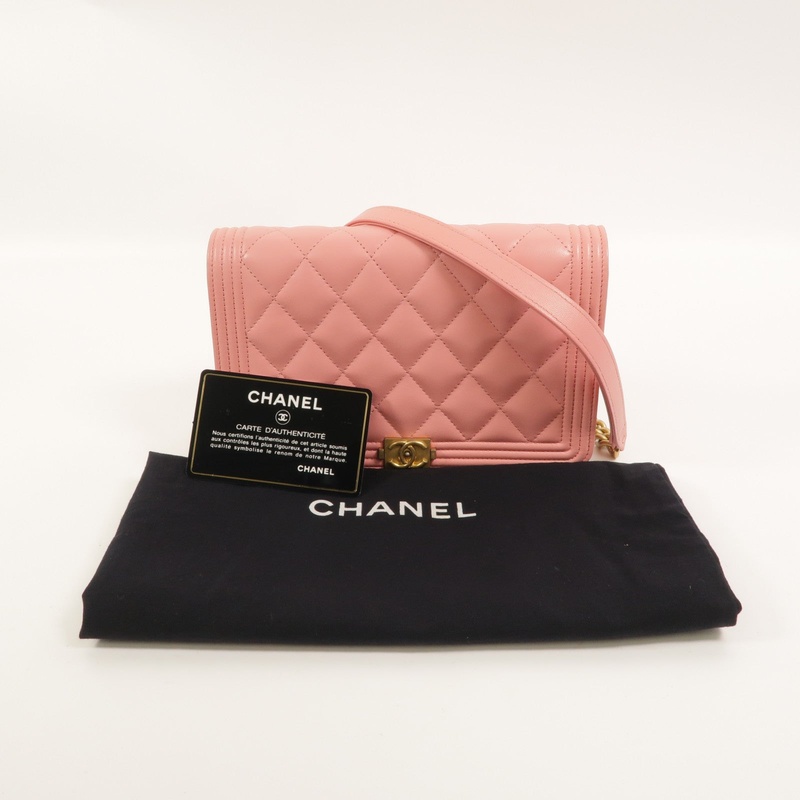 CHANEL 羊皮皮革Boy Wallet On Chain鏈帶肩背袋