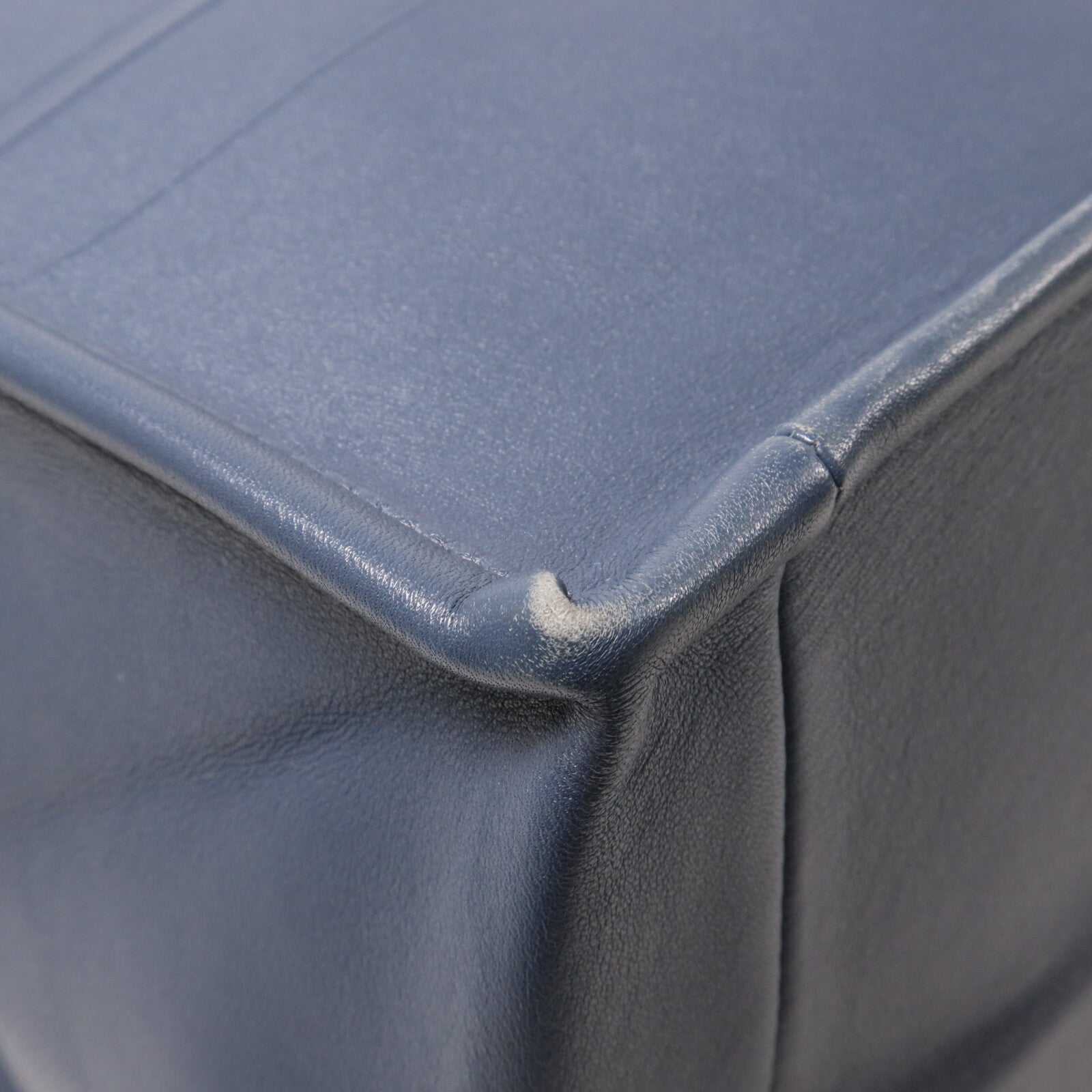 Dior 牛皮皮革Book Tote Medium手挽袋
